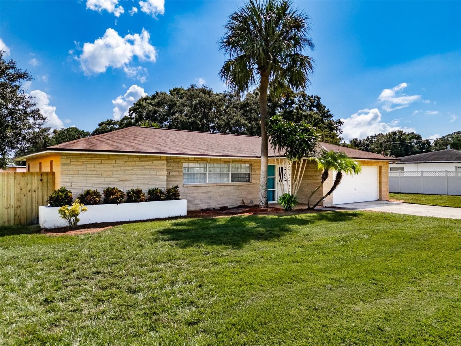 Single Family Residence at 5004 S HESPERIDES ST, TAMPA, photo 2 of 30