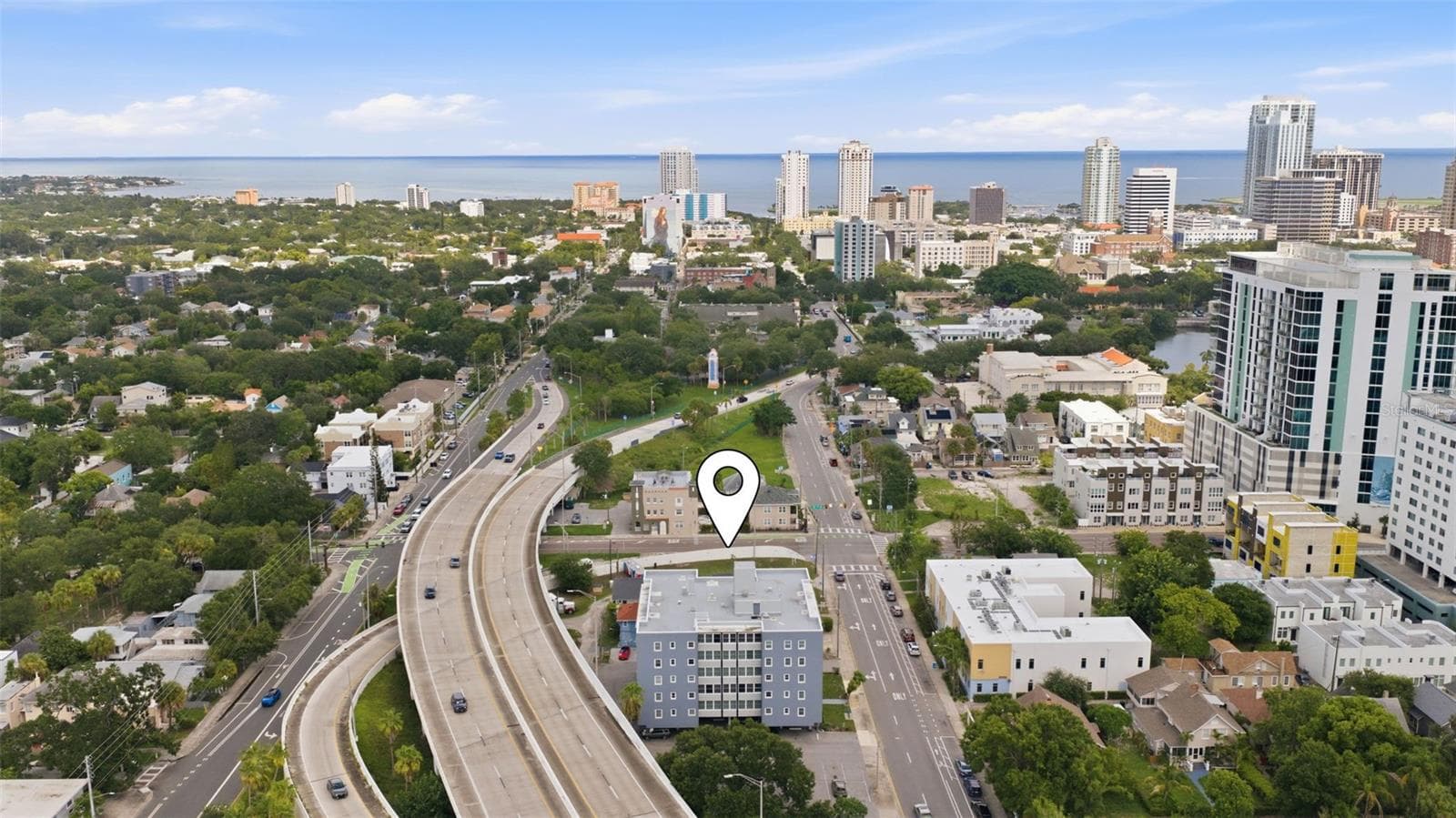 Centrally located near downtown dining, shopping, entertainment, museums, parks, and the St. Pete waterfront. - 841 4TH AVE N #27, ST PETERSBURG