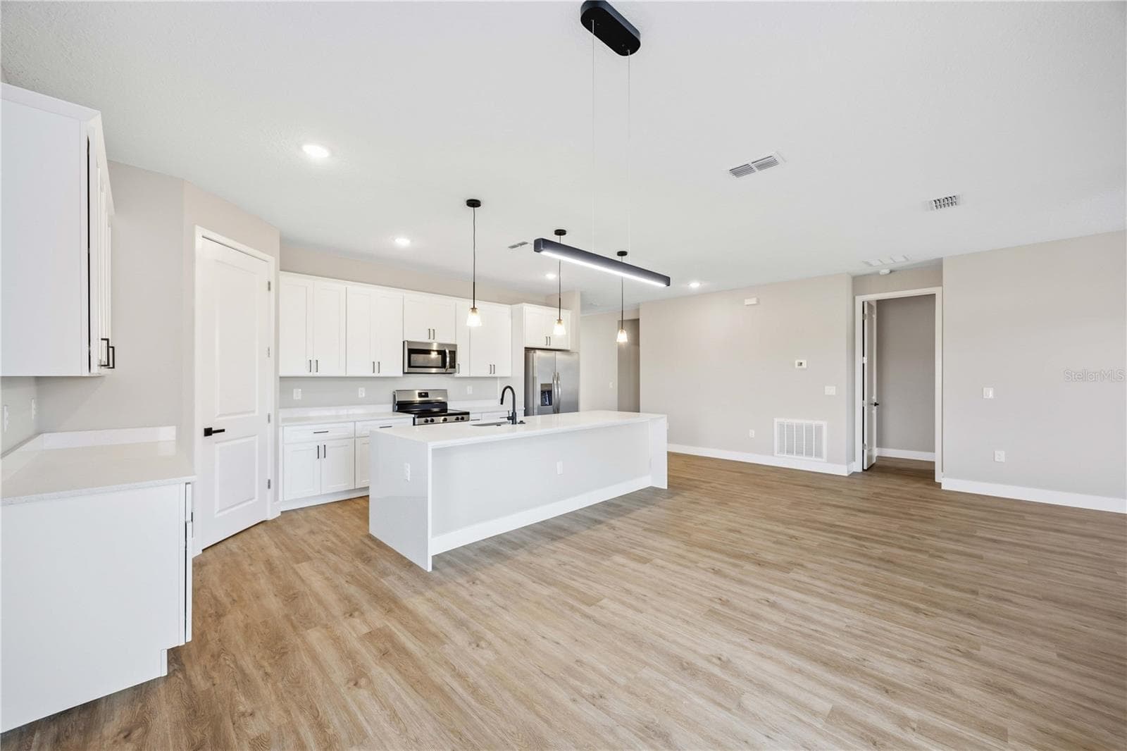 Single Family Residence at 2145 RIVER HAWK LOOP, WINTER HAVEN, photo 12 of 31