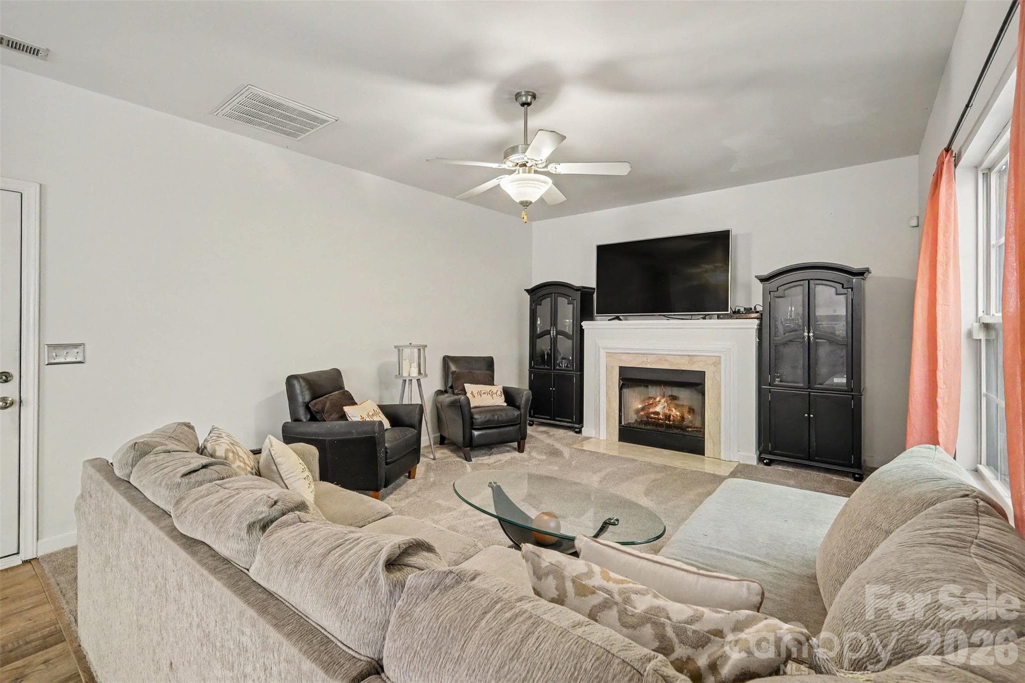 Single Family Residence at 7218 Cascading Pines Drive, Fort Mill, photo 7 of 38