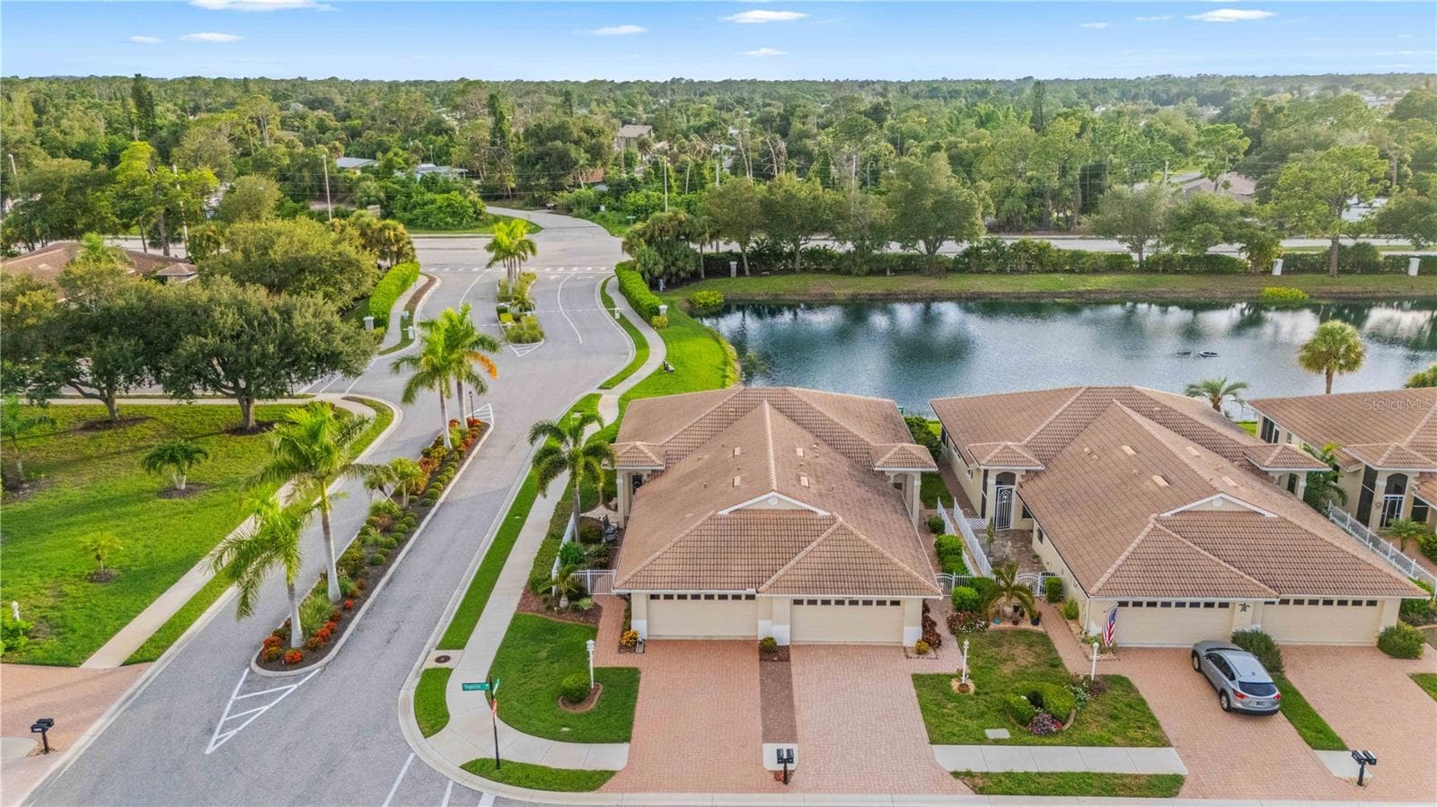 Villa at 1001 TOPELIS DR, ENGLEWOOD, photo 8 of 60