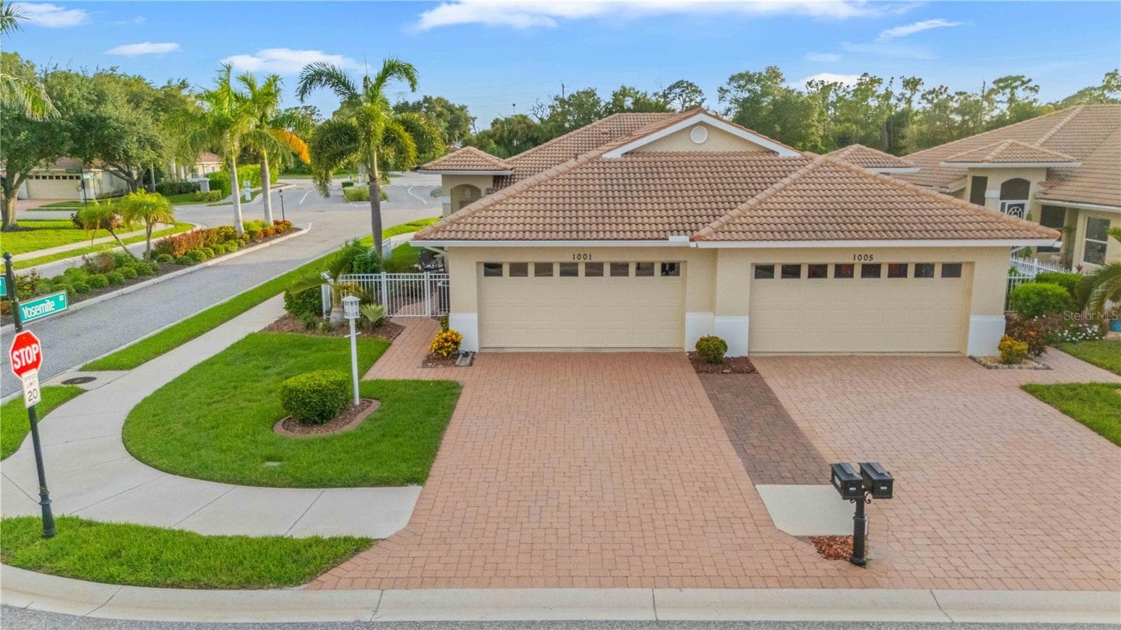 Villa at 1001 TOPELIS DR, ENGLEWOOD, photo 10 of 60