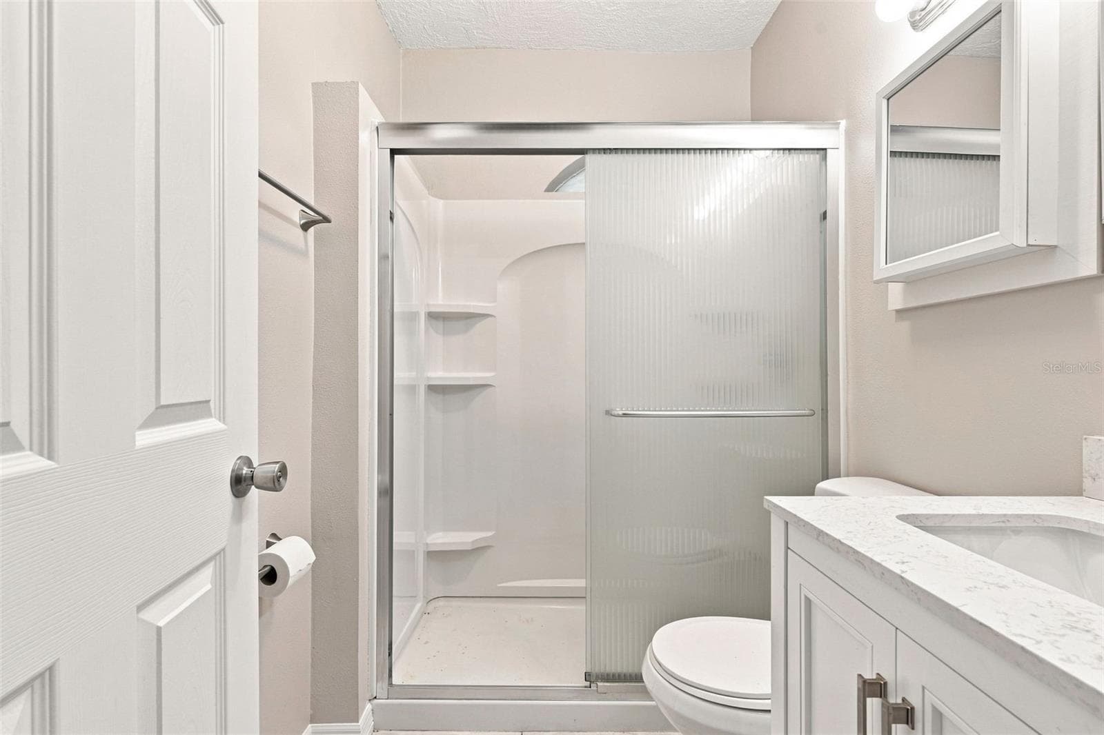 Primary Ensuite Featuring a Spacious Walk-In Shower - 1005 ALSTON LN, ENGLEWOOD