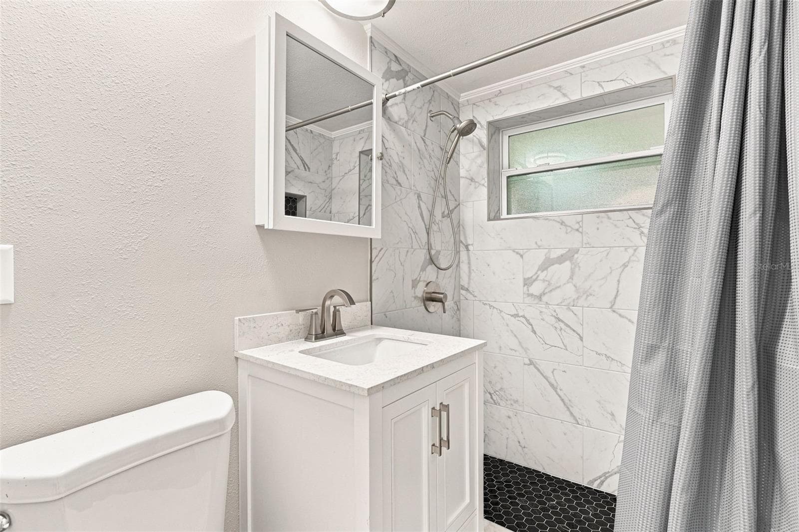 Guest Bath with Updated Vanity & Shower - 1005 ALSTON LN, ENGLEWOOD