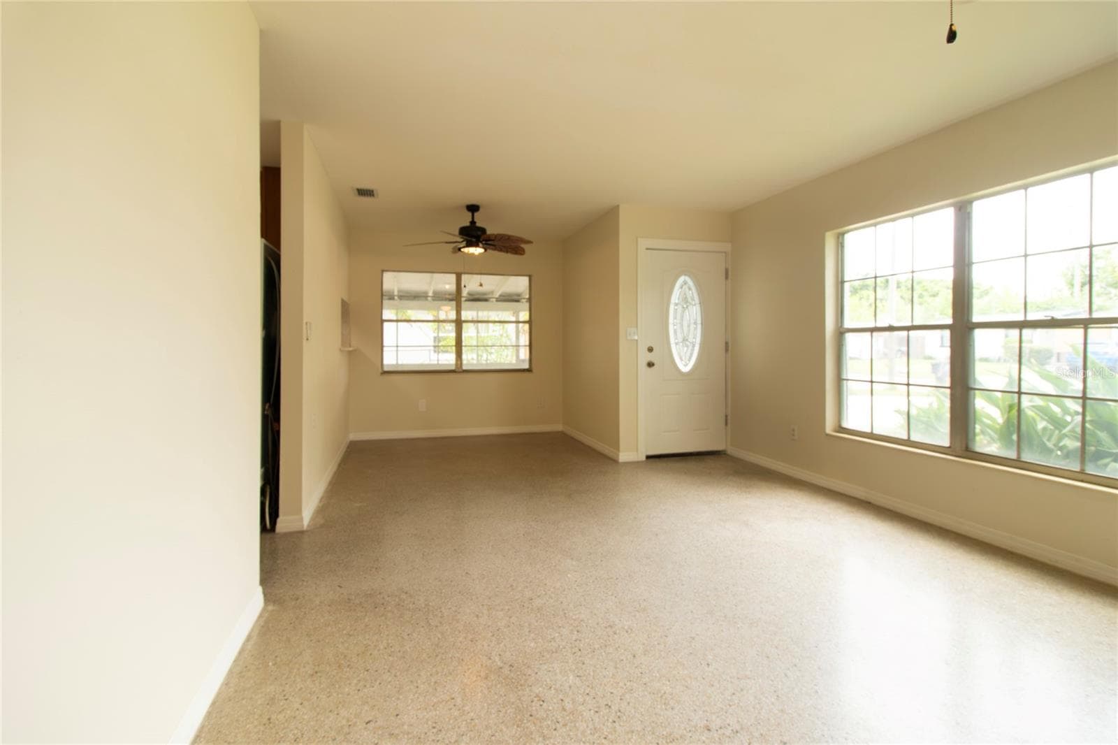 Living room and dining room - 5116 ELDORADO DR, TAMPA