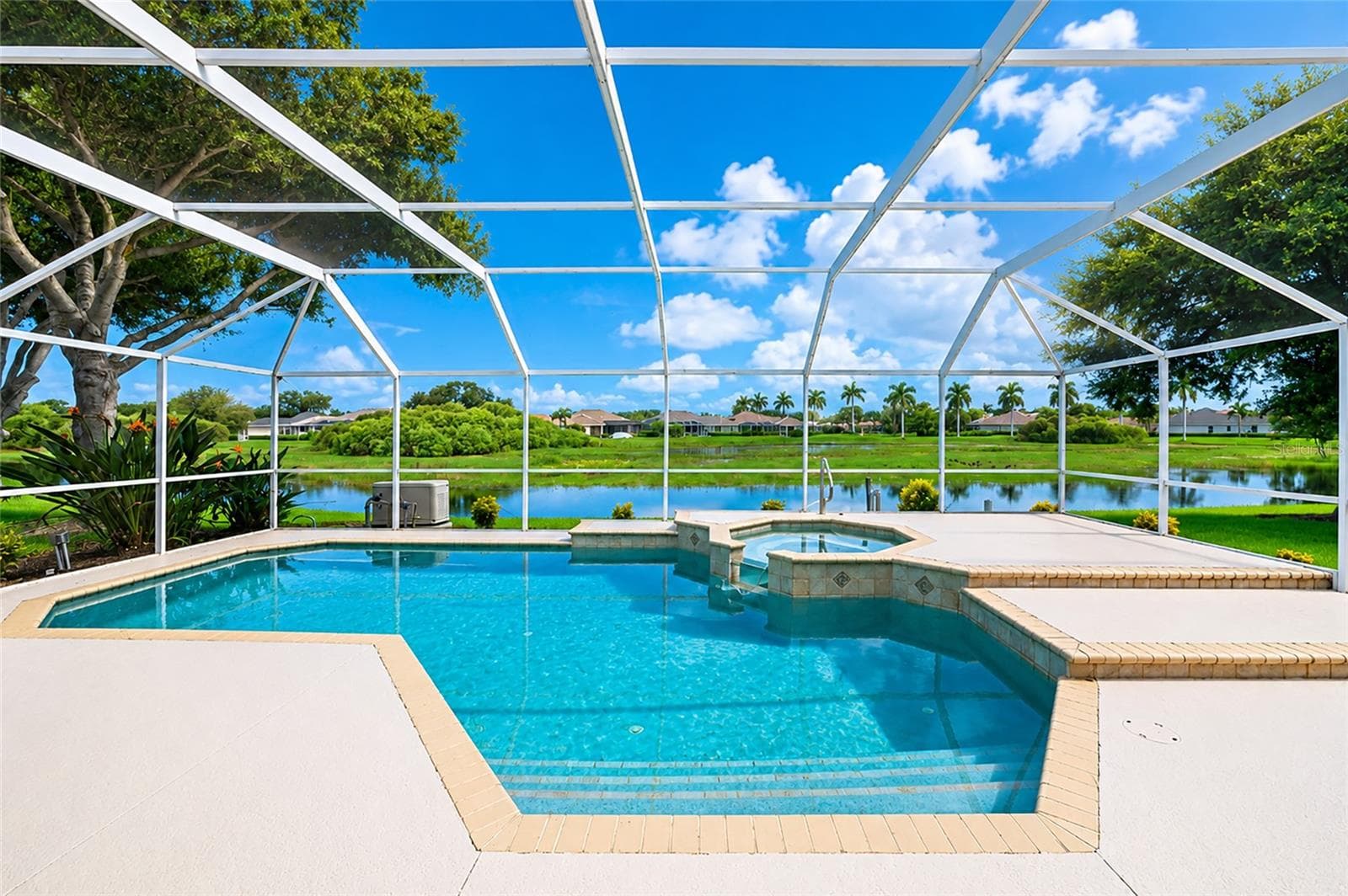 Private heated pool and spa. - 5133 FLAGSTONE DR, SARASOTA