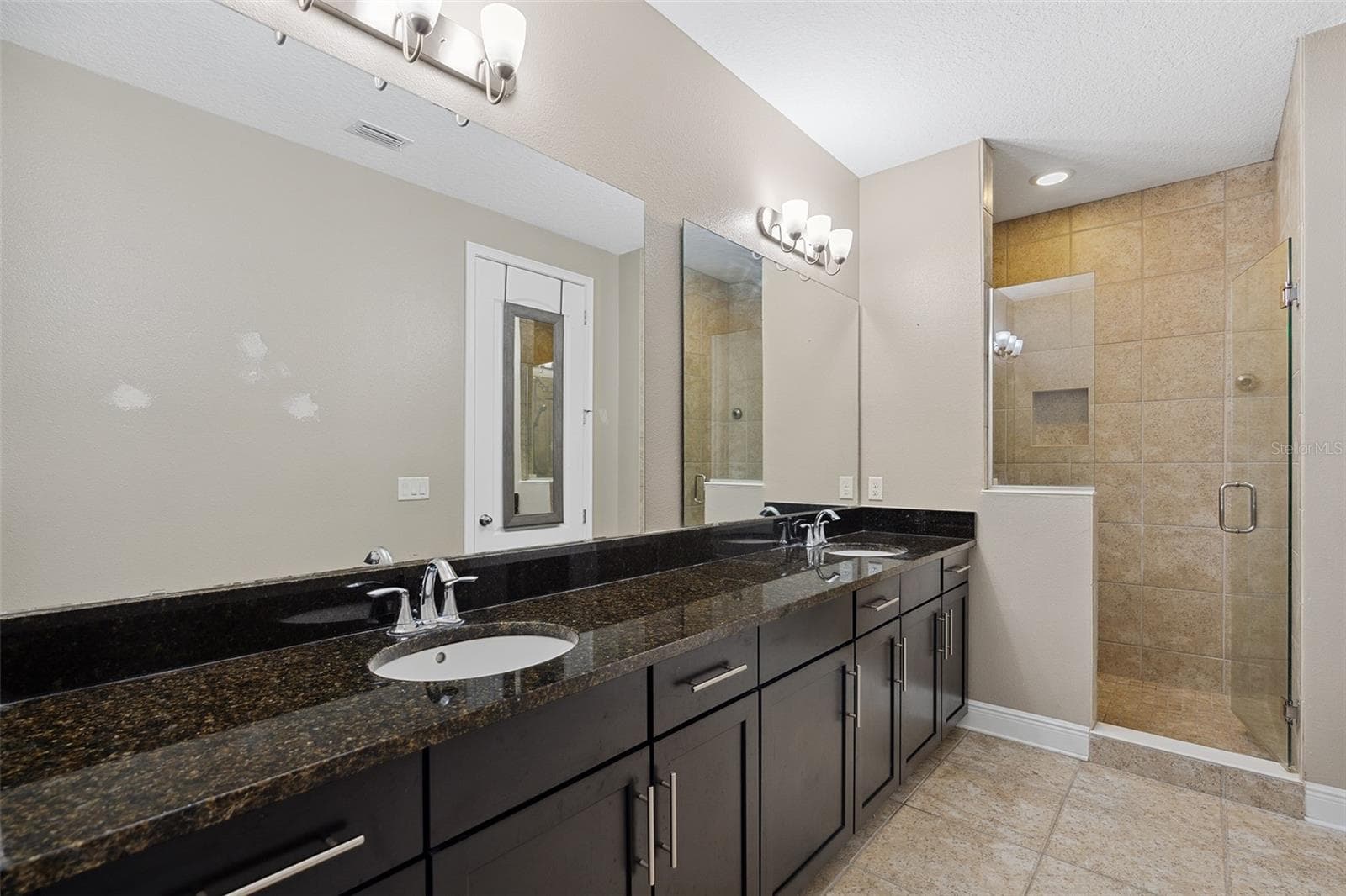 Townhouse at 9956 EAGLE CREEK CENTER BLVD, ORLANDO, photo 21 of 29