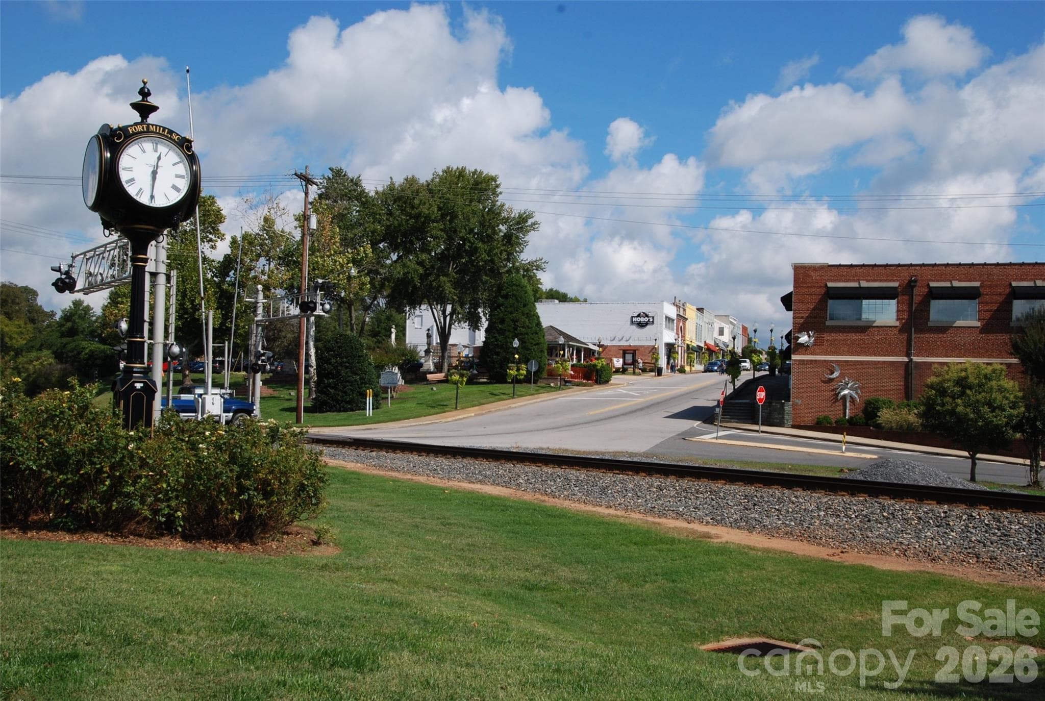 Single Family Residence at 713 Trailhead Lane, Fort Mill, photo 46 of 48