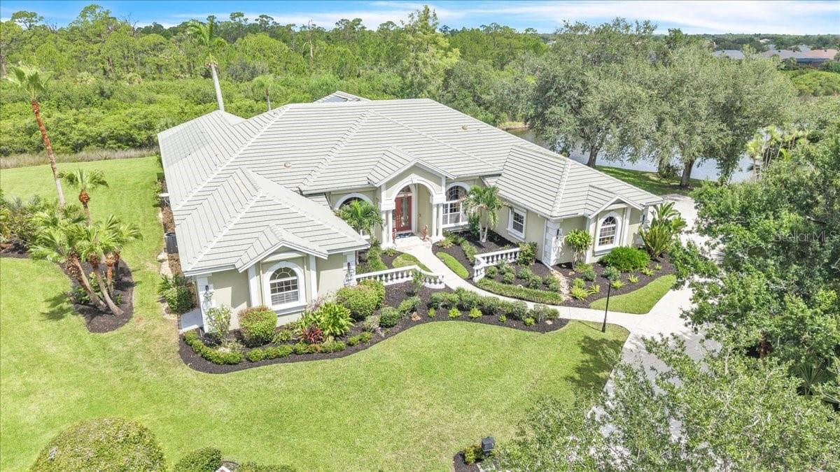 Single Family Residence at 3001 RIVERSHORE LN, PORT CHARLOTTE, photo 2 of 72