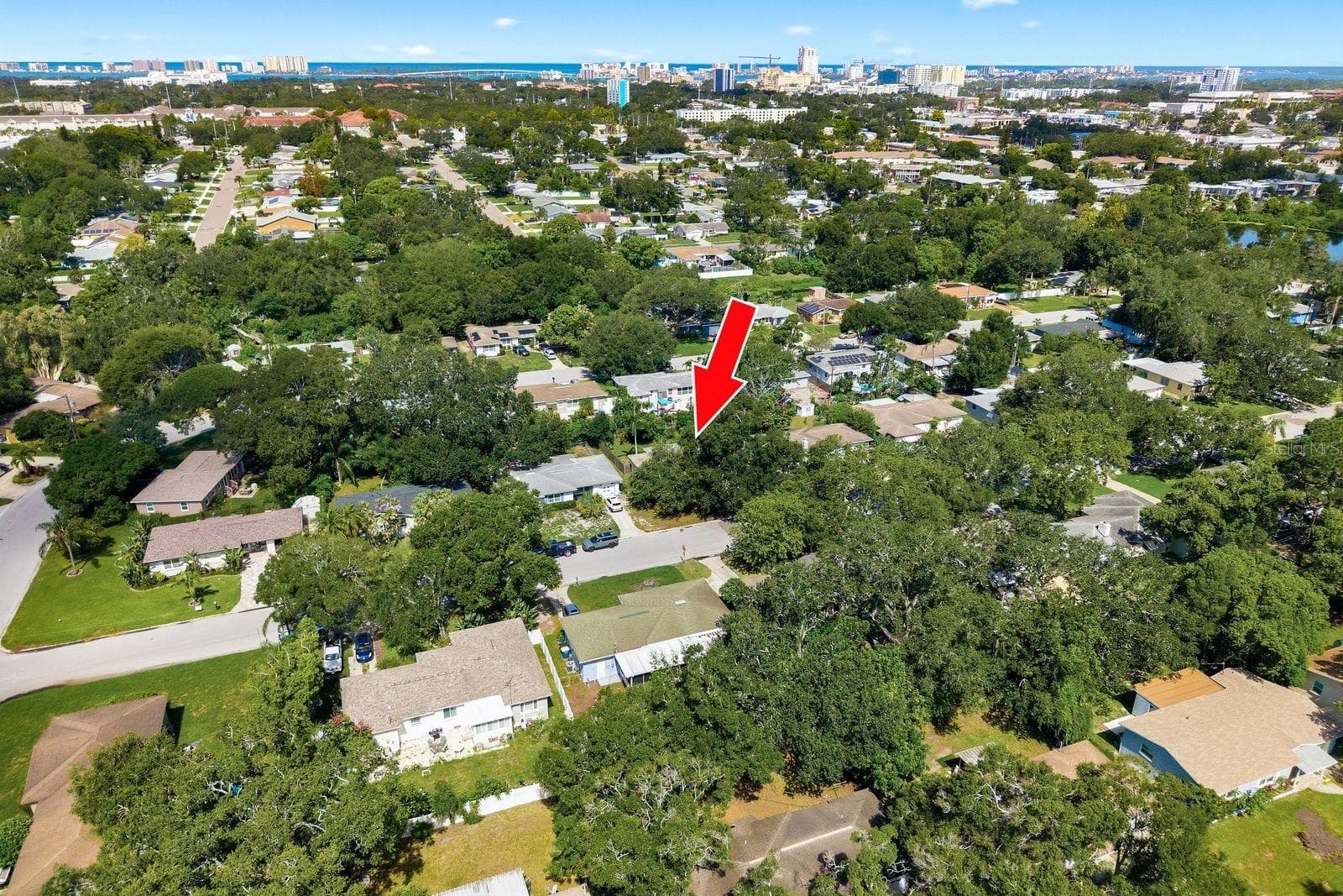 Single Family Residence at 1000 S EVERGREEN AVE, CLEARWATER, photo 39 of 52