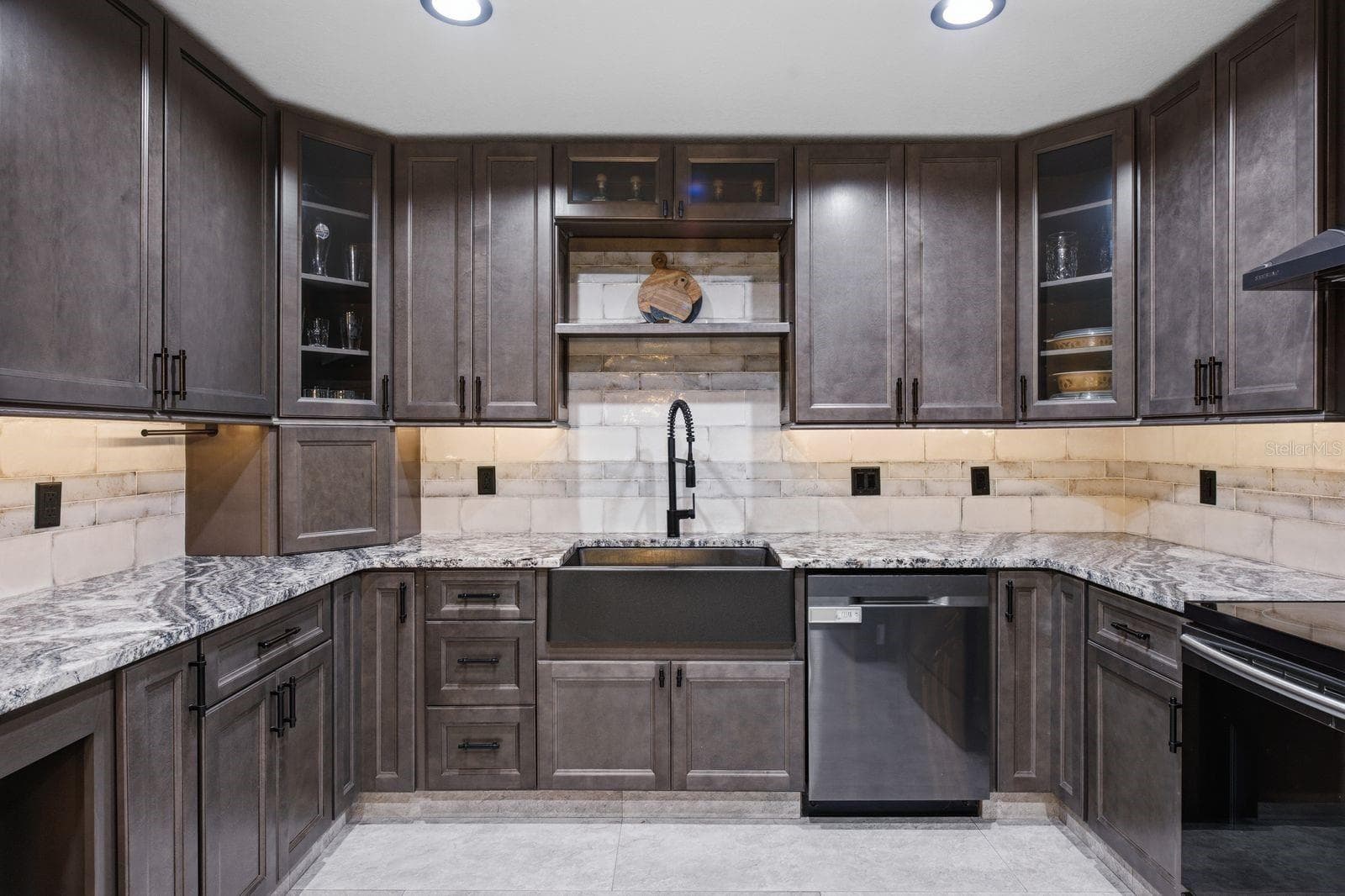 Single Family Residence at 1000 S EVERGREEN AVE, CLEARWATER, photo 9 of 52