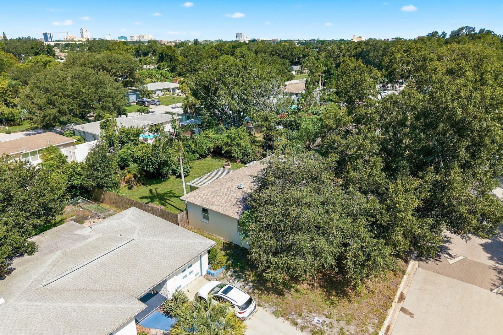 Single Family Residence at 1000 S EVERGREEN AVE, CLEARWATER, photo 38 of 52
