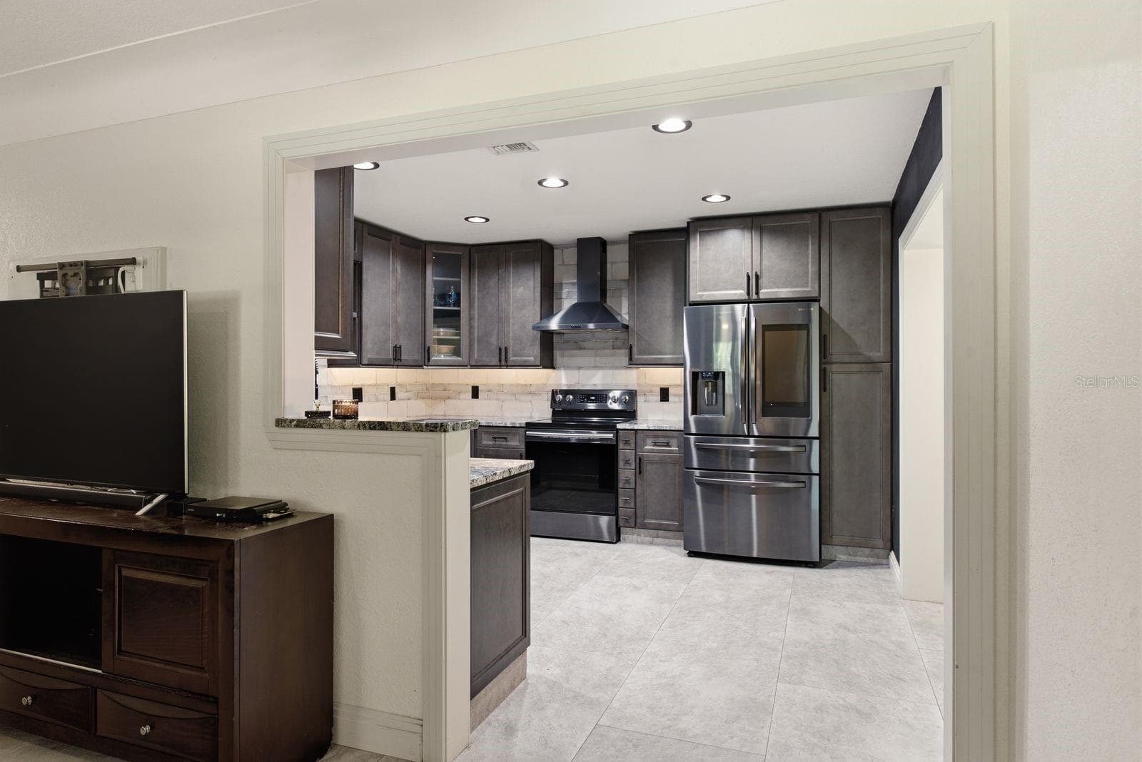 Single Family Residence at 1000 S EVERGREEN AVE, CLEARWATER, photo 35 of 52