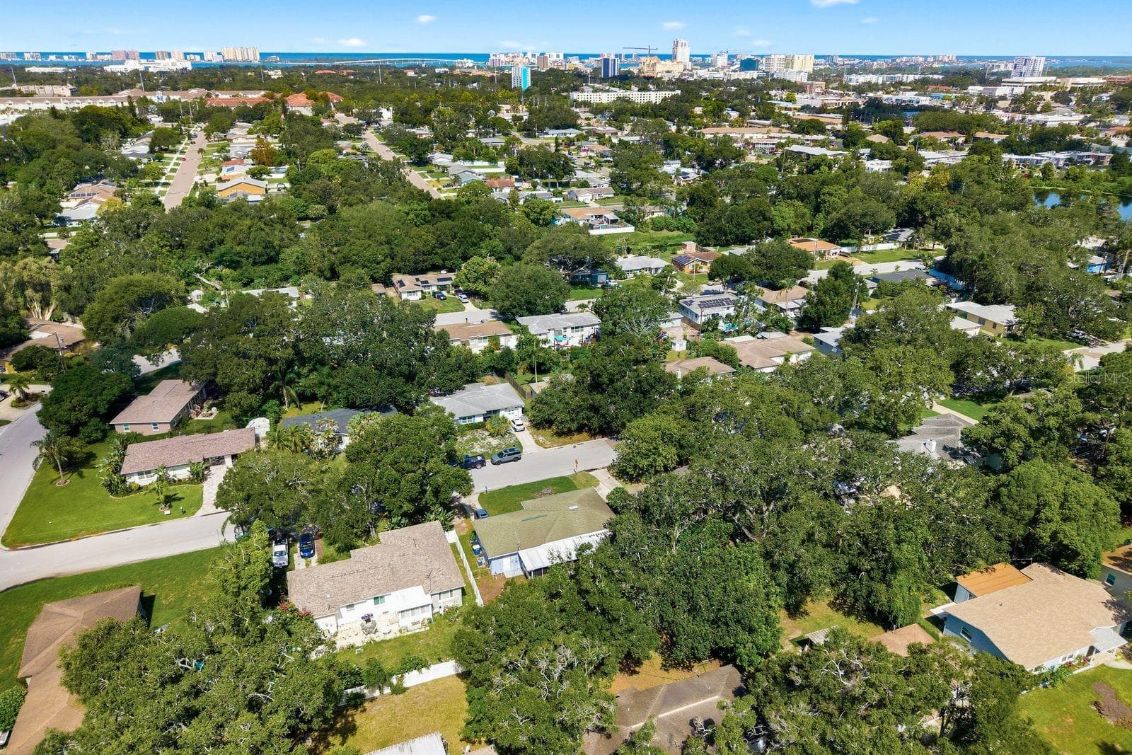 Single Family Residence at 1000 S EVERGREEN AVE, CLEARWATER, photo 49 of 52