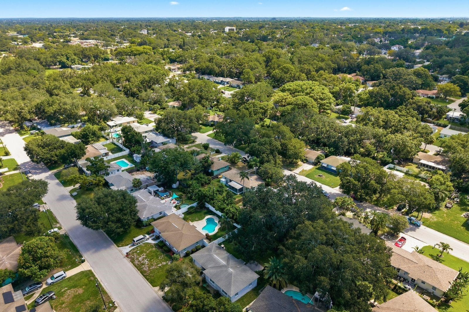 Single Family Residence at 1000 S EVERGREEN AVE, CLEARWATER, photo 50 of 52