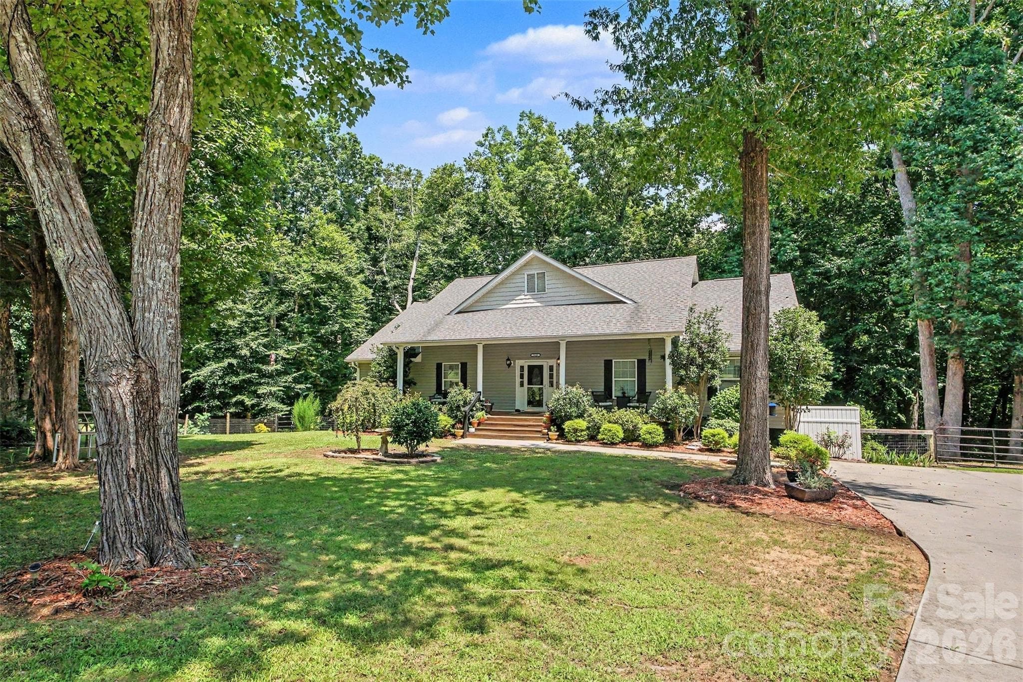 Single Family Residence at 8446 Aqua Lane, Kannapolis, photo 2 of 39