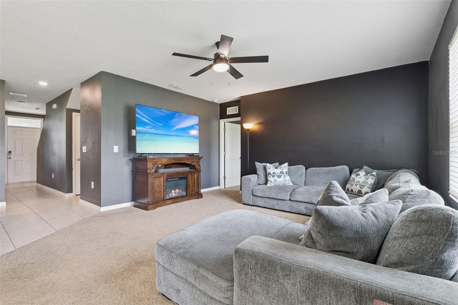 Single Family Residence at 10528 BRONZE LEAF CT, LEESBURG, photo 15 of 58