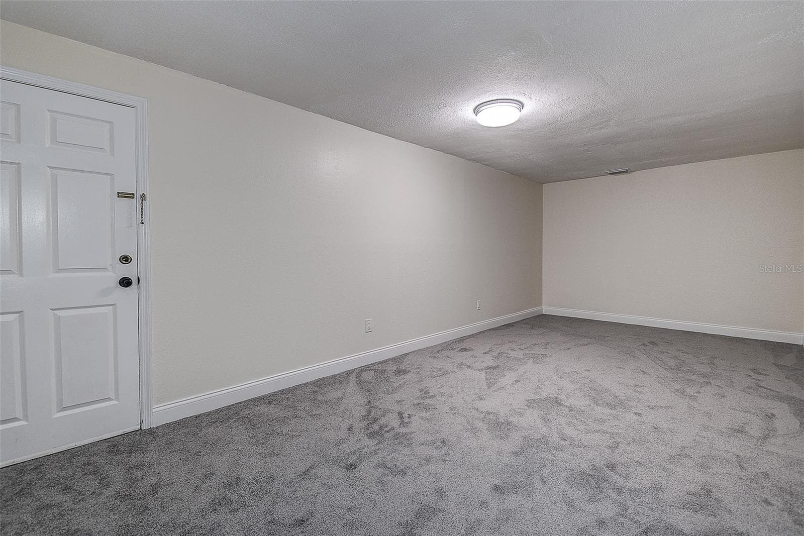 Condominium at 6334 92ND PL N #2401, PINELLAS PARK, photo 31 of 45