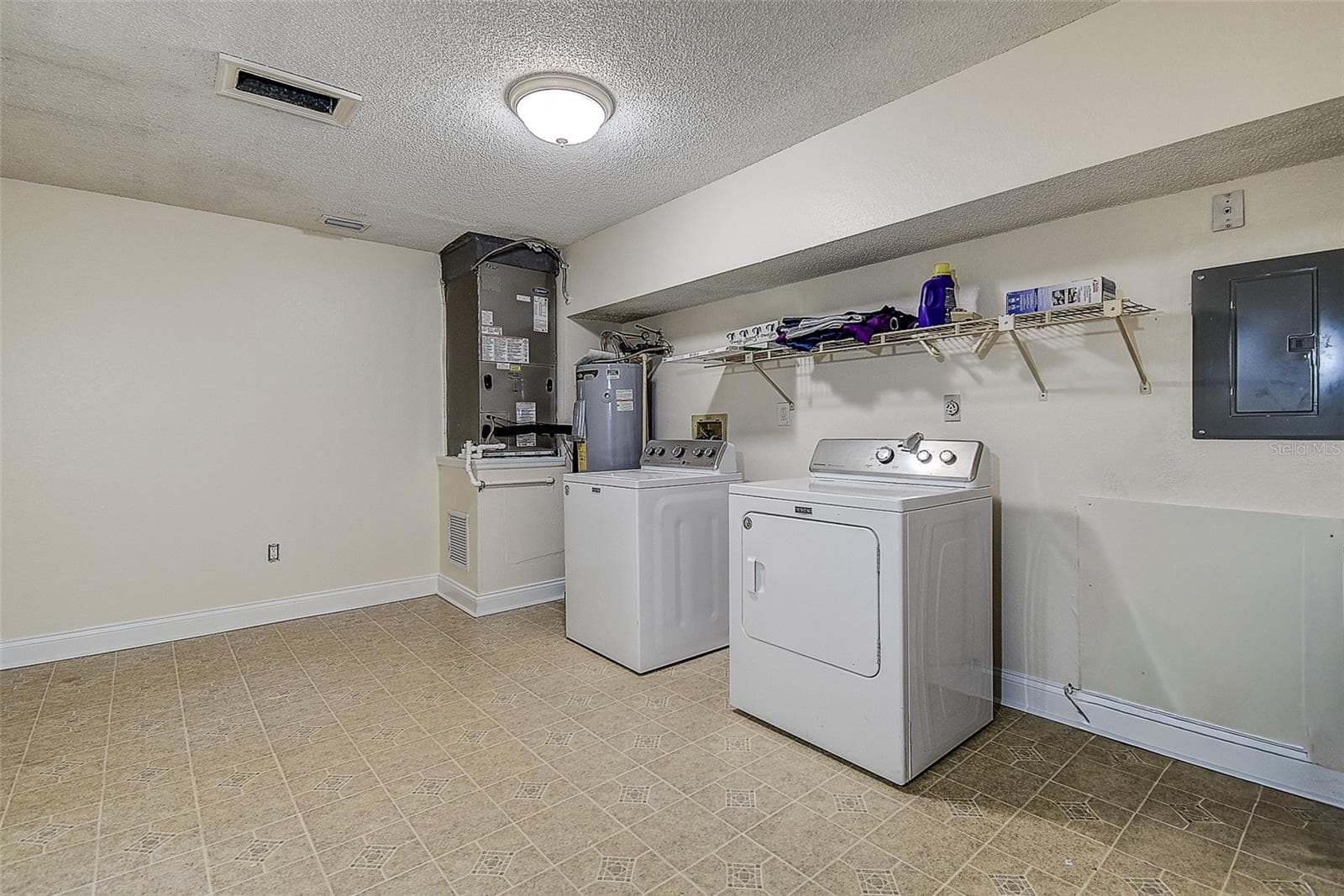Condominium at 6334 92ND PL N #2401, PINELLAS PARK, photo 33 of 45