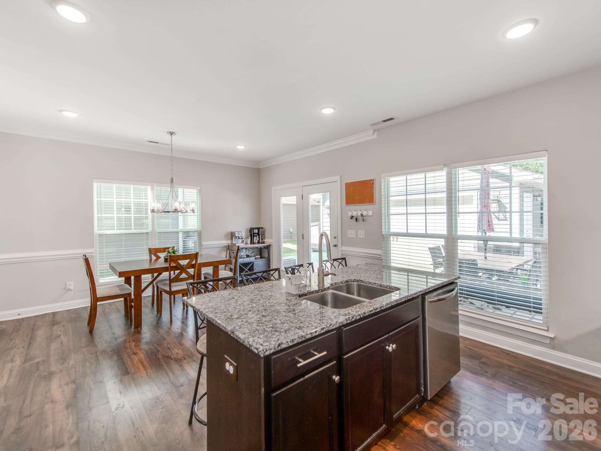 Single Family Residence at 8753 Aspinwall Drive, Charlotte, photo 14 of 35