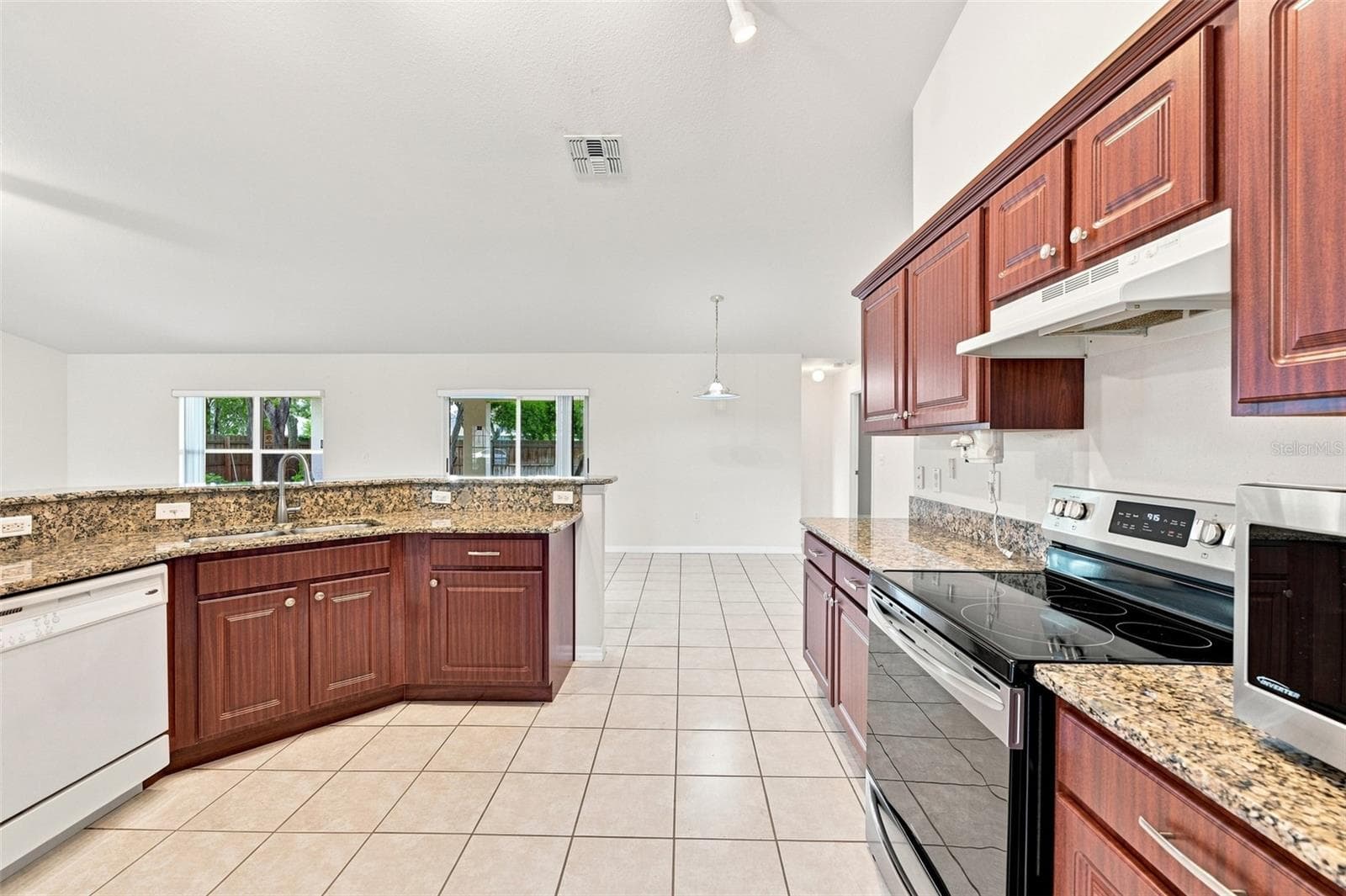 Single Family Residence at 2032 DE CARLO AVE, SPRING HILL, photo 16 of 40