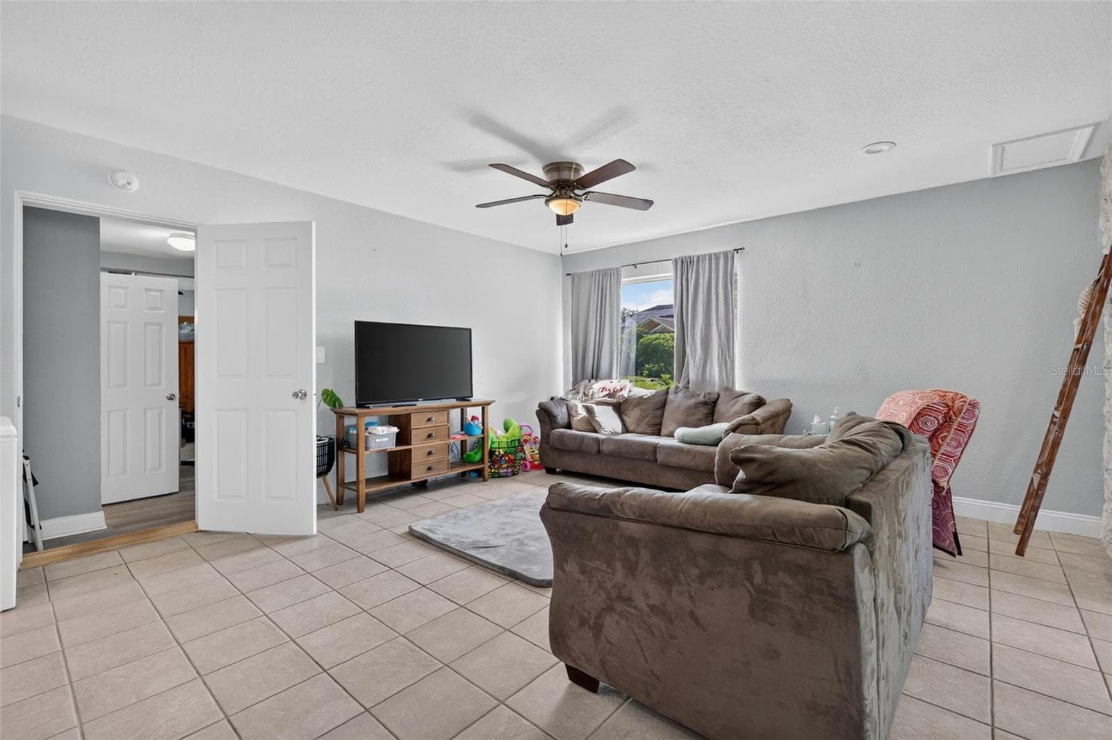 Single Family Residence at 428 RUTH ST, LONGWOOD, photo 14 of 38