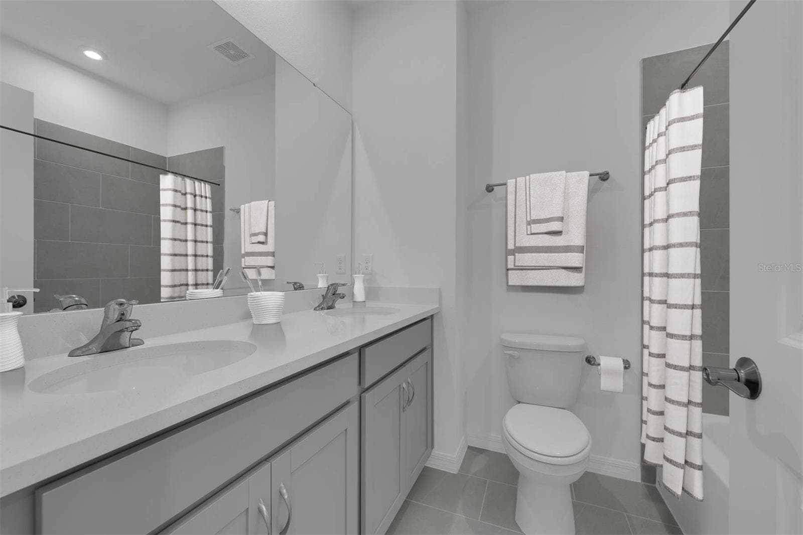 Single Family Residence at AVALON PARK WEST, WESLEY CHAPEL, photo 17 of 17