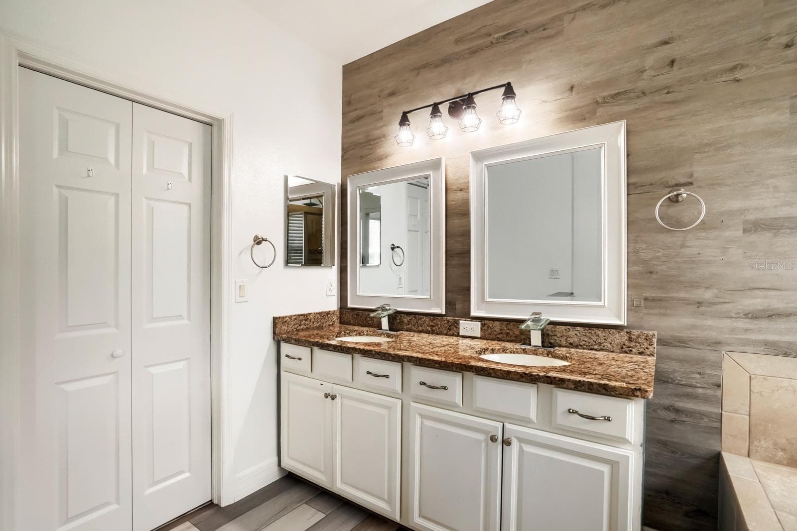 Single Family Residence at 3951 PACENTE LOOP, WESLEY CHAPEL, photo 19 of 31