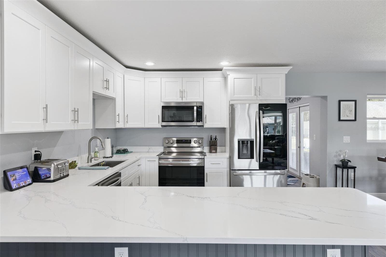 Single Family Residence at 27821 LOIS DR, TAVARES, photo 9 of 51