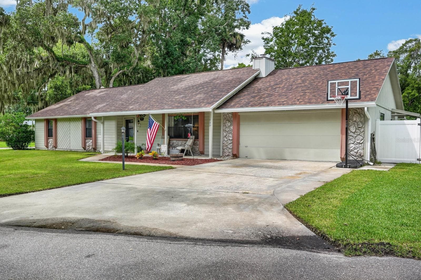 Single Family Residence at 105 EDDY LN, PORT ORANGE, photo 2 of 50