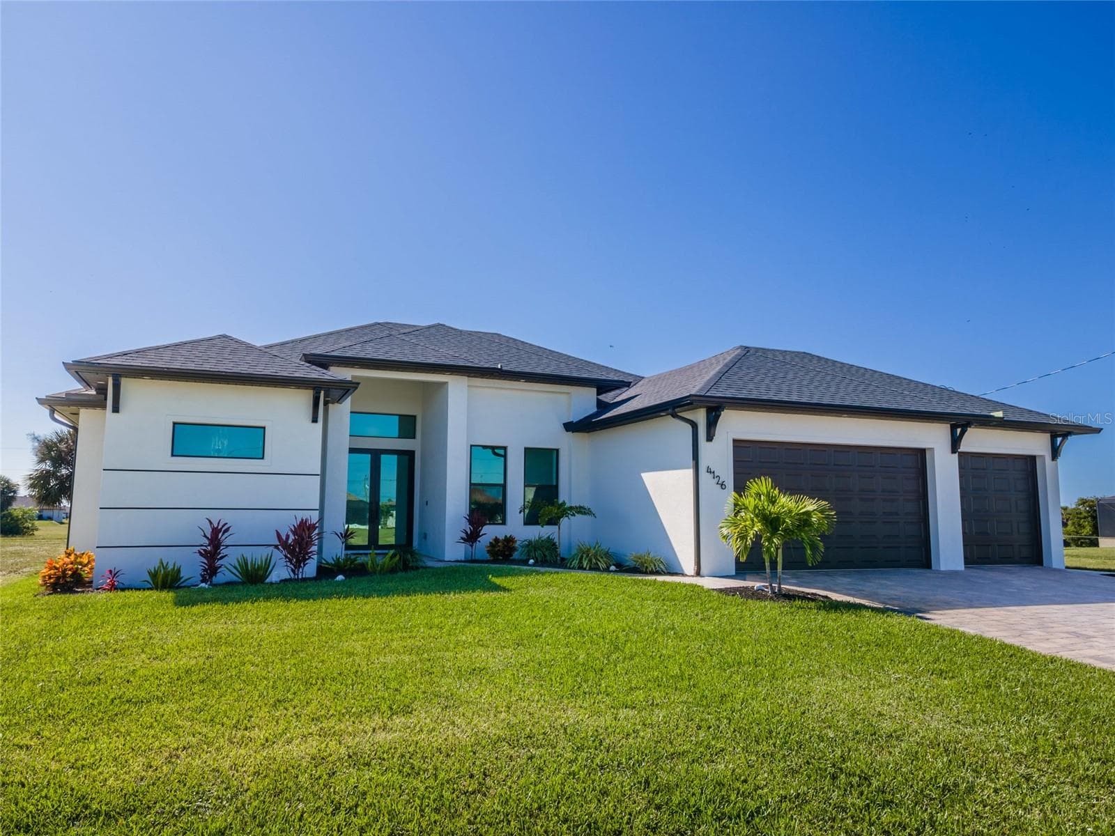 4126 NW 39TH ST