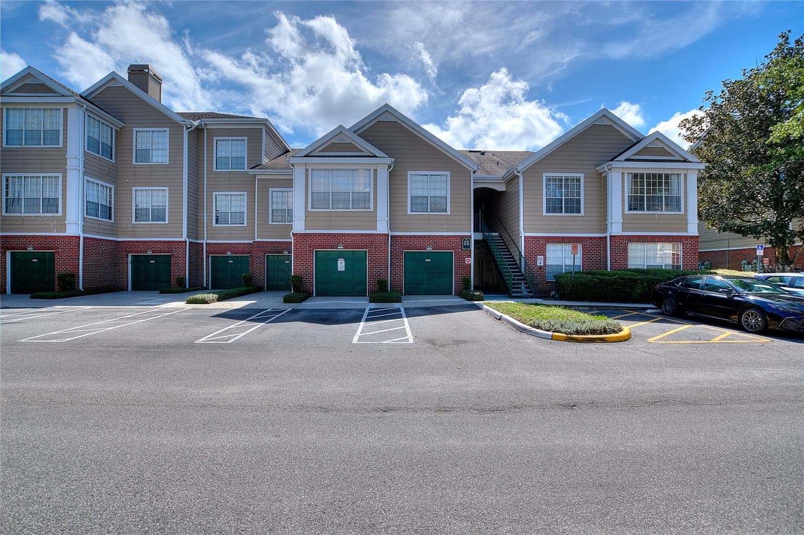 13037 MULBERRY PARK DR #518