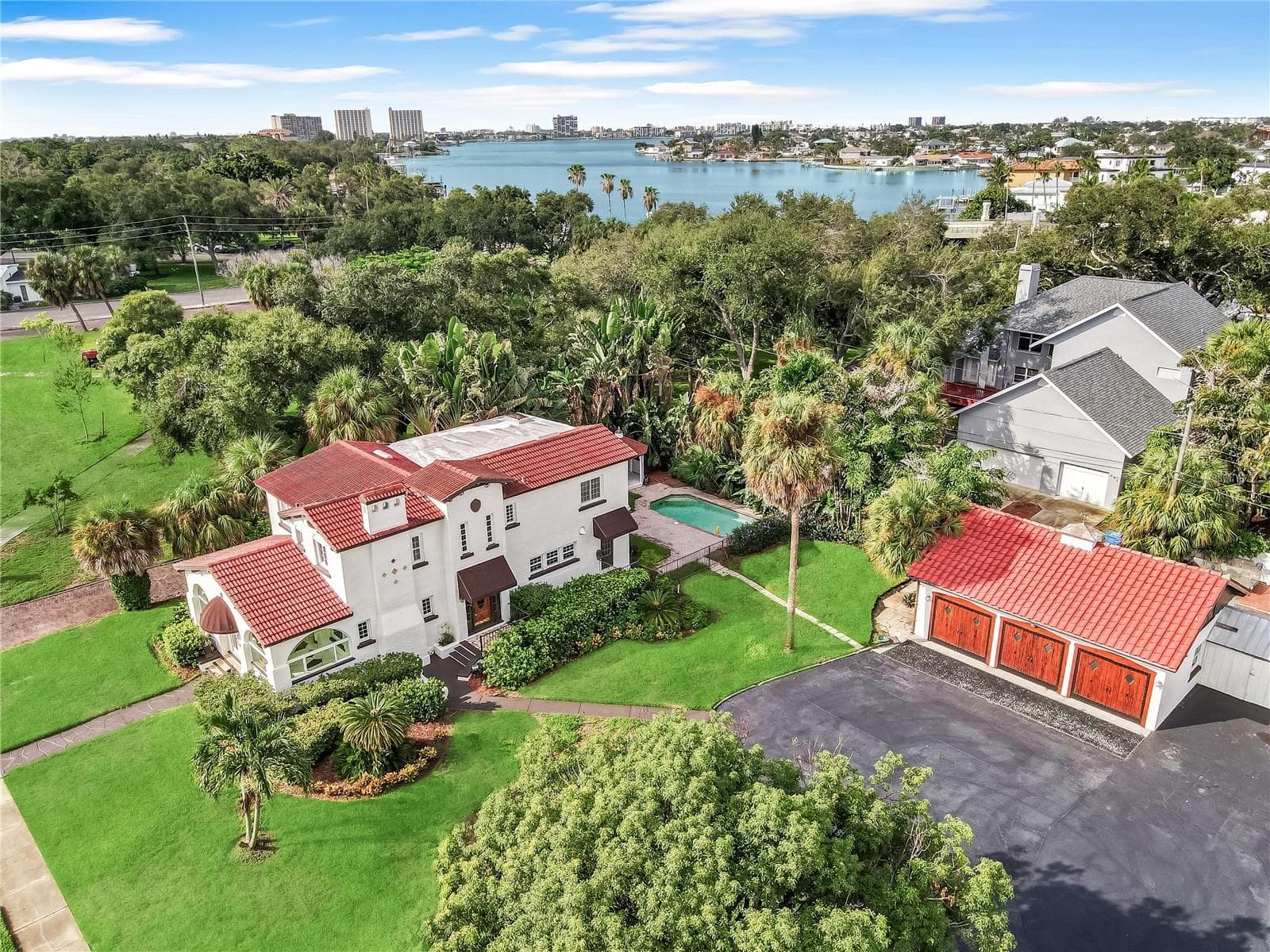 Single Family Residence at 120 PARK ST N, ST PETERSBURG, photo 10 of 80