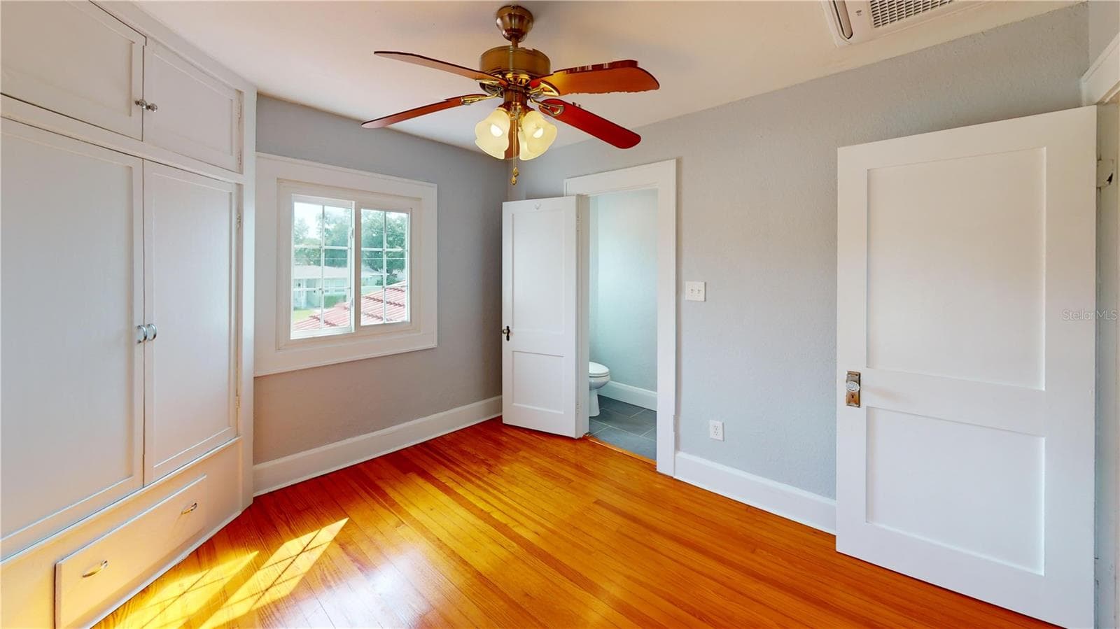 Single Family Residence at 120 PARK ST N, ST PETERSBURG, photo 54 of 80
