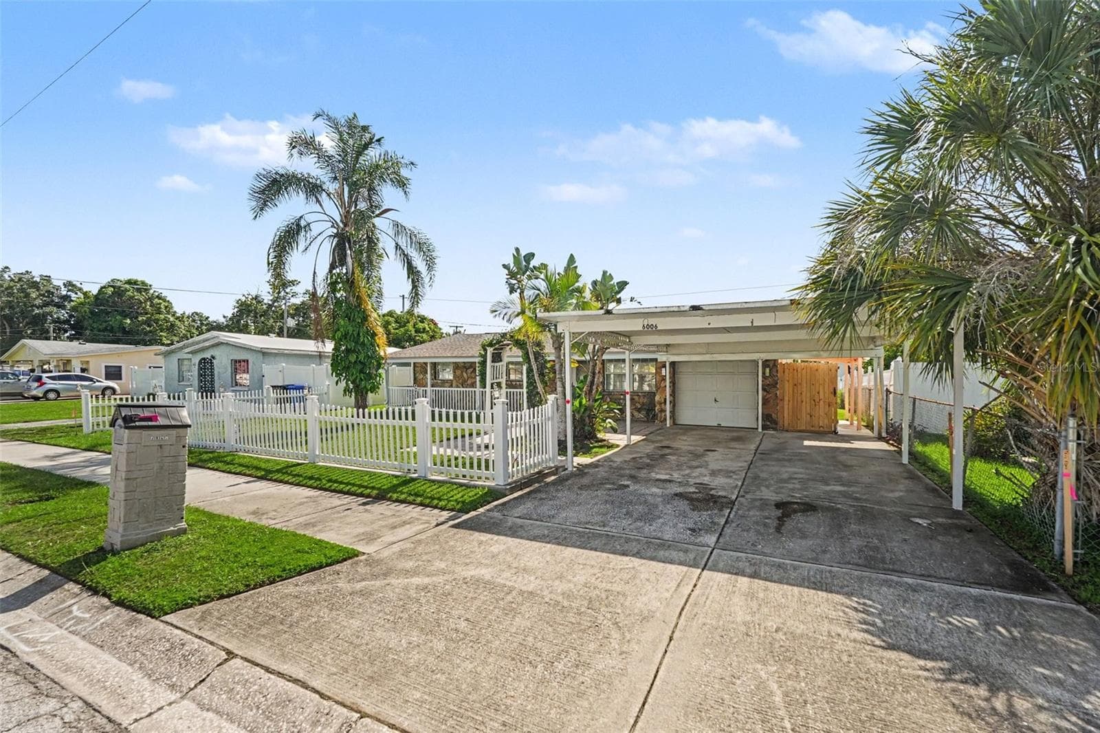 Single Family Residence at 6006 N HUBERT AVE, TAMPA, photo 3 of 29
