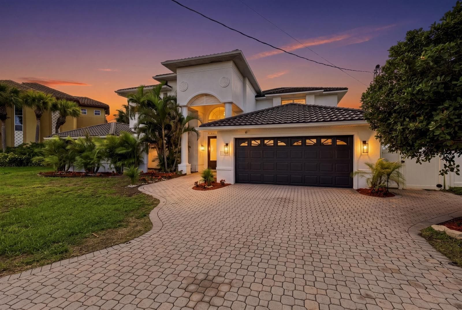 Single Family Residence at 461 PALM IS NE, CLEARWATER BEACH, photo 2 of 53