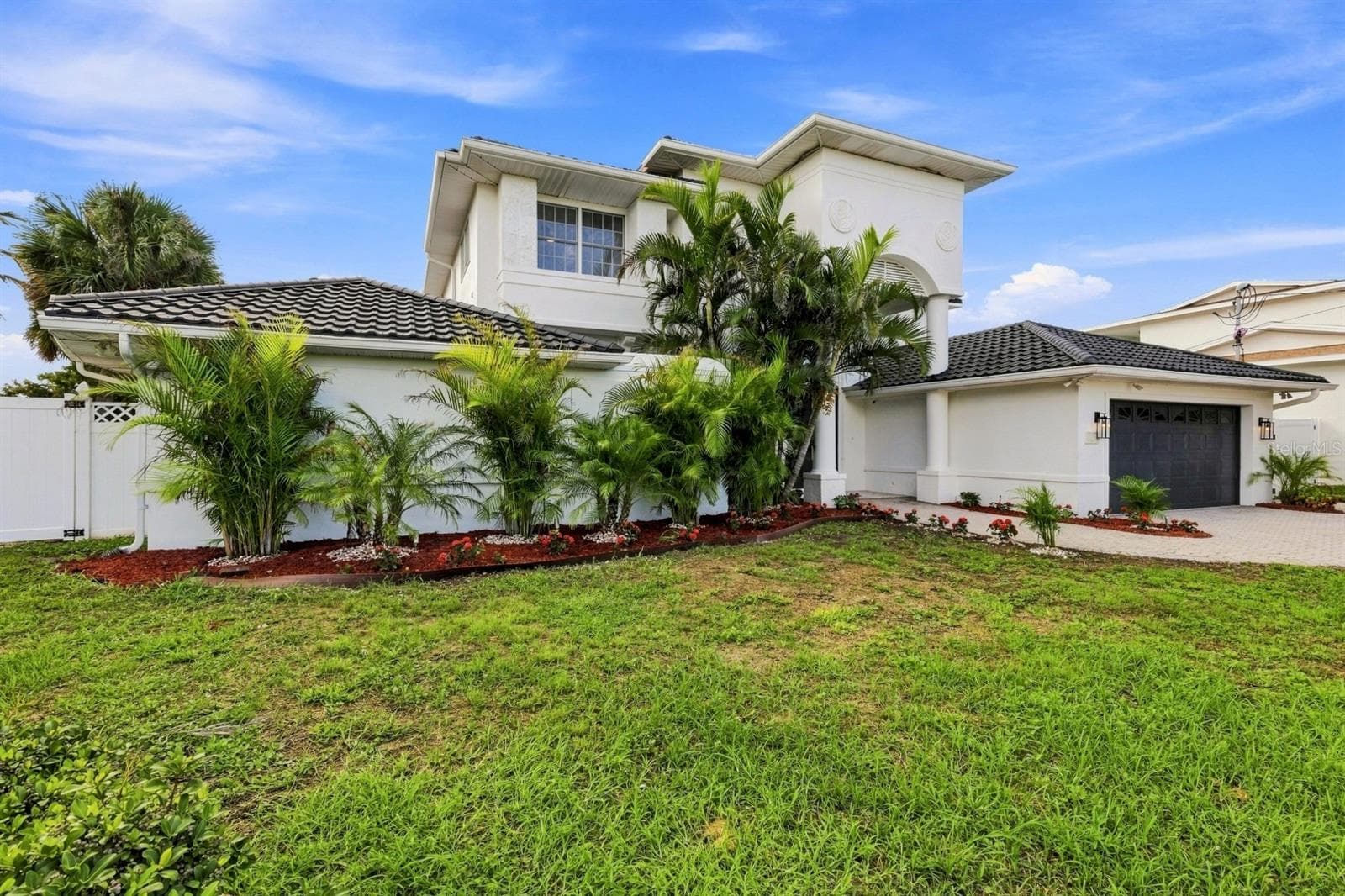 Single Family Residence at 461 PALM IS NE, CLEARWATER BEACH, photo 3 of 53