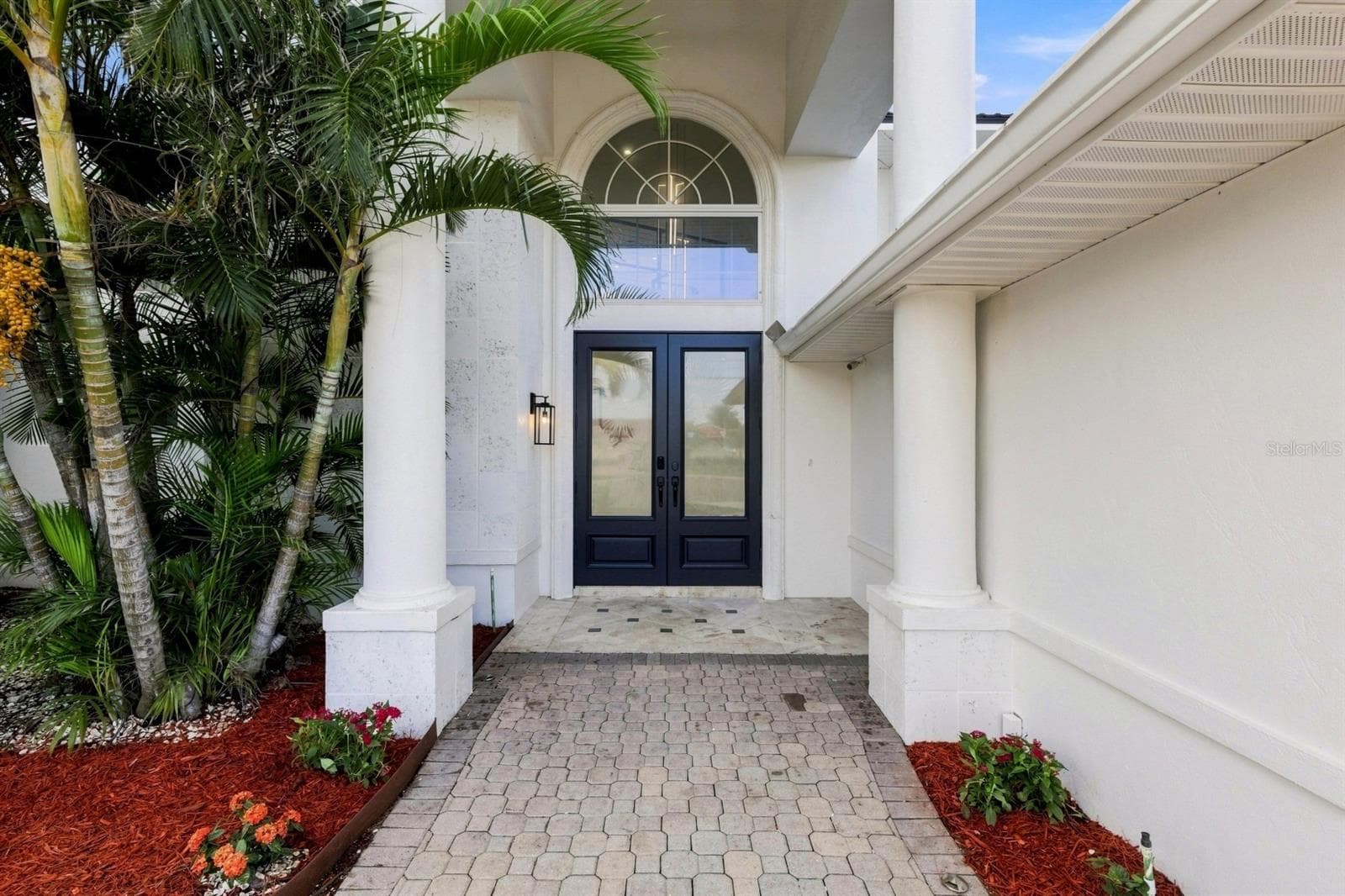 Single Family Residence at 461 PALM IS NE, CLEARWATER BEACH, photo 5 of 53