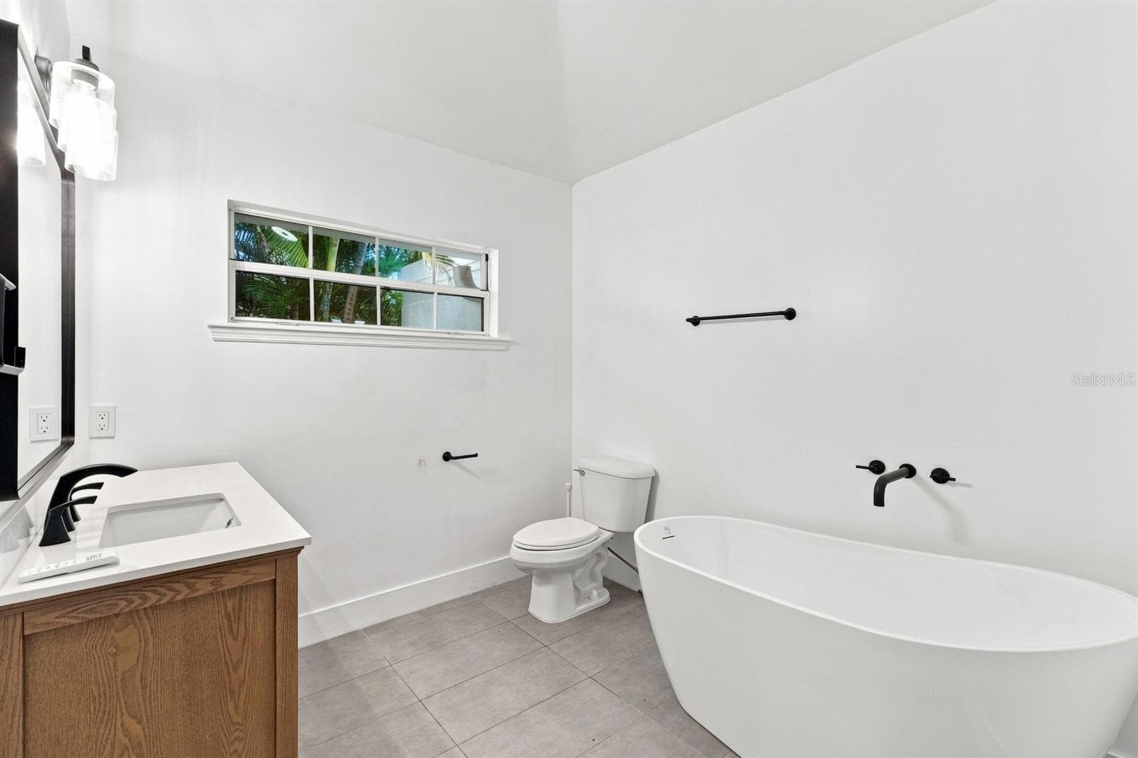Single Family Residence at 461 PALM IS NE, CLEARWATER BEACH, photo 15 of 53