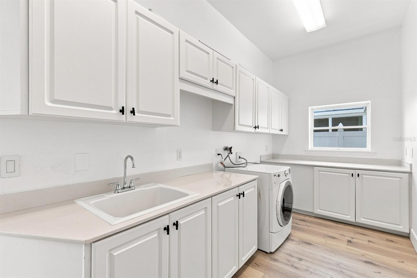 Single Family Residence at 461 PALM IS NE, CLEARWATER BEACH, photo 17 of 53