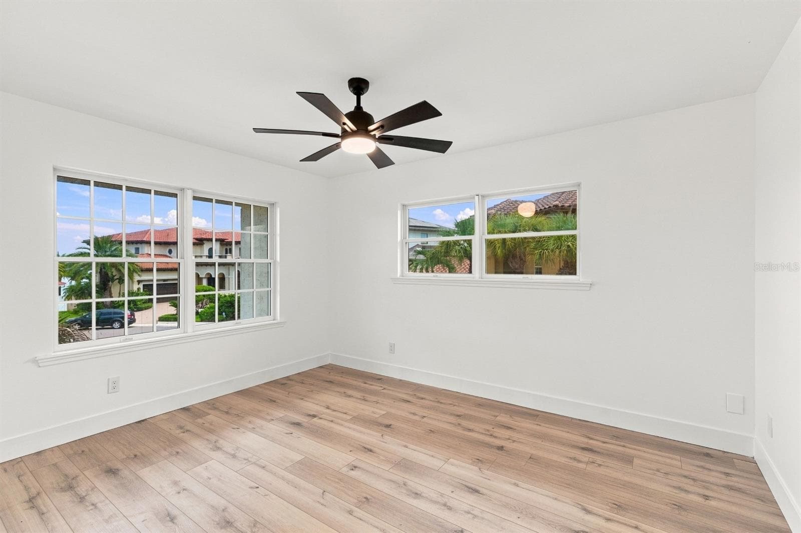 Single Family Residence at 461 PALM IS NE, CLEARWATER BEACH, photo 27 of 53