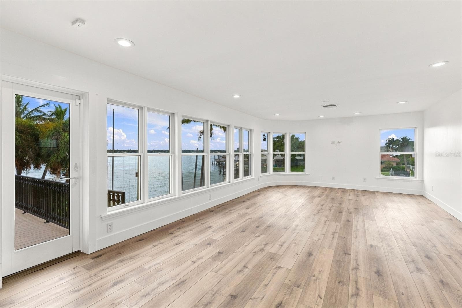 Single Family Residence at 461 PALM IS NE, CLEARWATER BEACH, photo 34 of 53