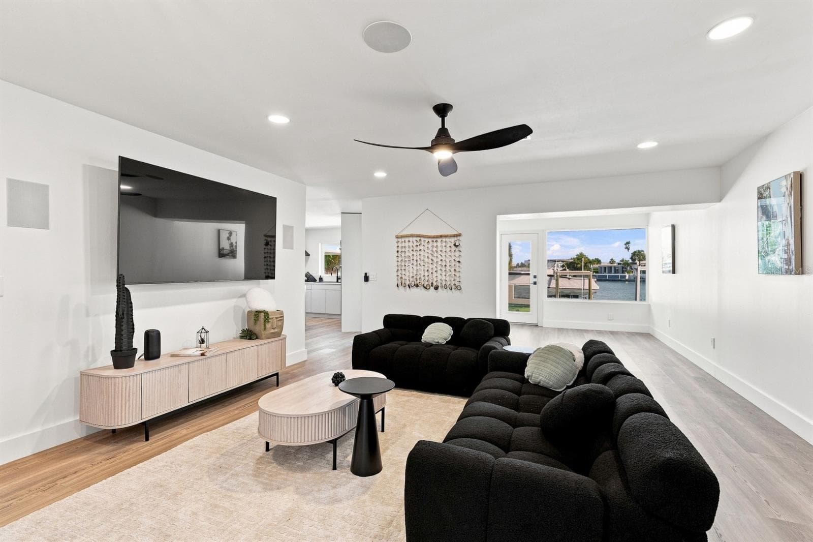 Single Family Residence at 320 PALM IS NE, CLEARWATER BEACH, photo 19 of 50