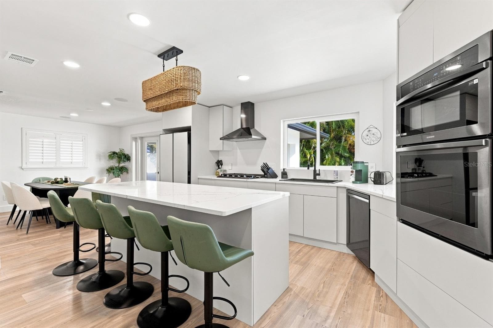 Single Family Residence at 320 PALM IS NE, CLEARWATER BEACH, photo 23 of 50