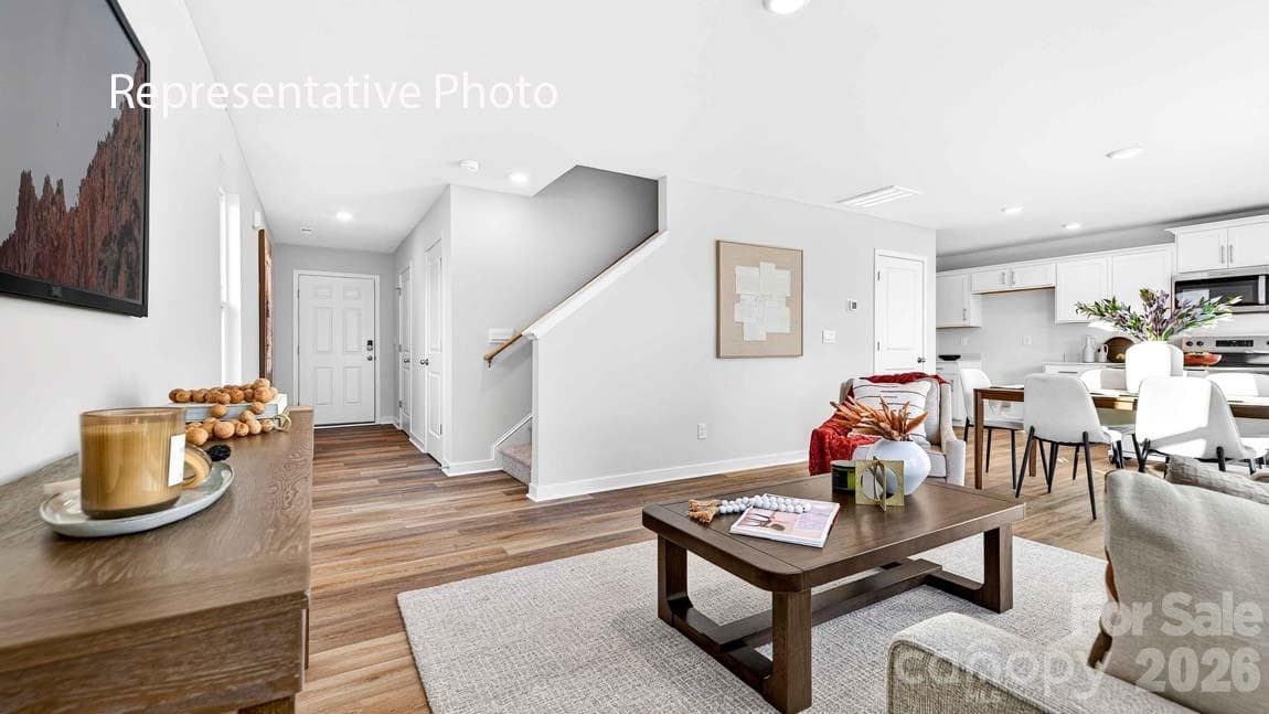 Single Family Residence at 2121 10th Street SE, Hickory, photo 8 of 21