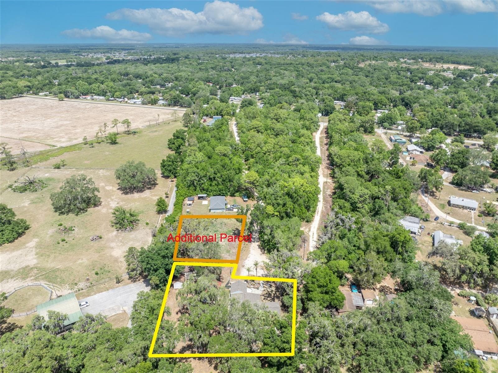 Primary home and vacant lot shown - SE 105TH TER, OCKLAWAHA
