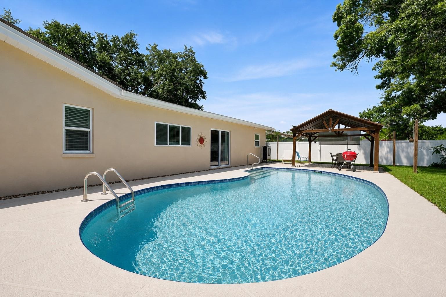 Single Family Residence at 2069 KINGFISHER DR, PALM HARBOR, photo 3 of 49