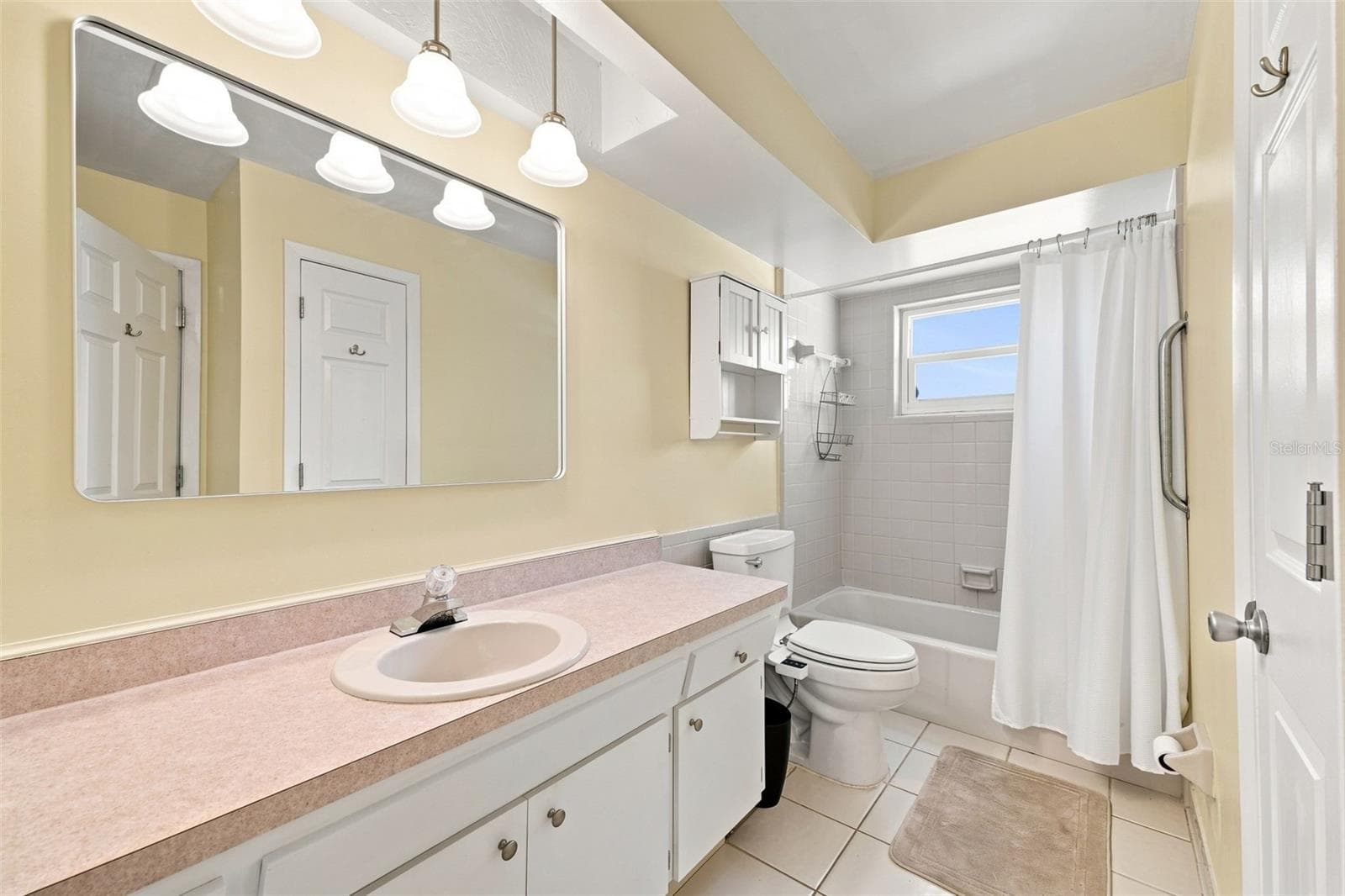 Single Family Residence at 2069 KINGFISHER DR, PALM HARBOR, photo 36 of 49