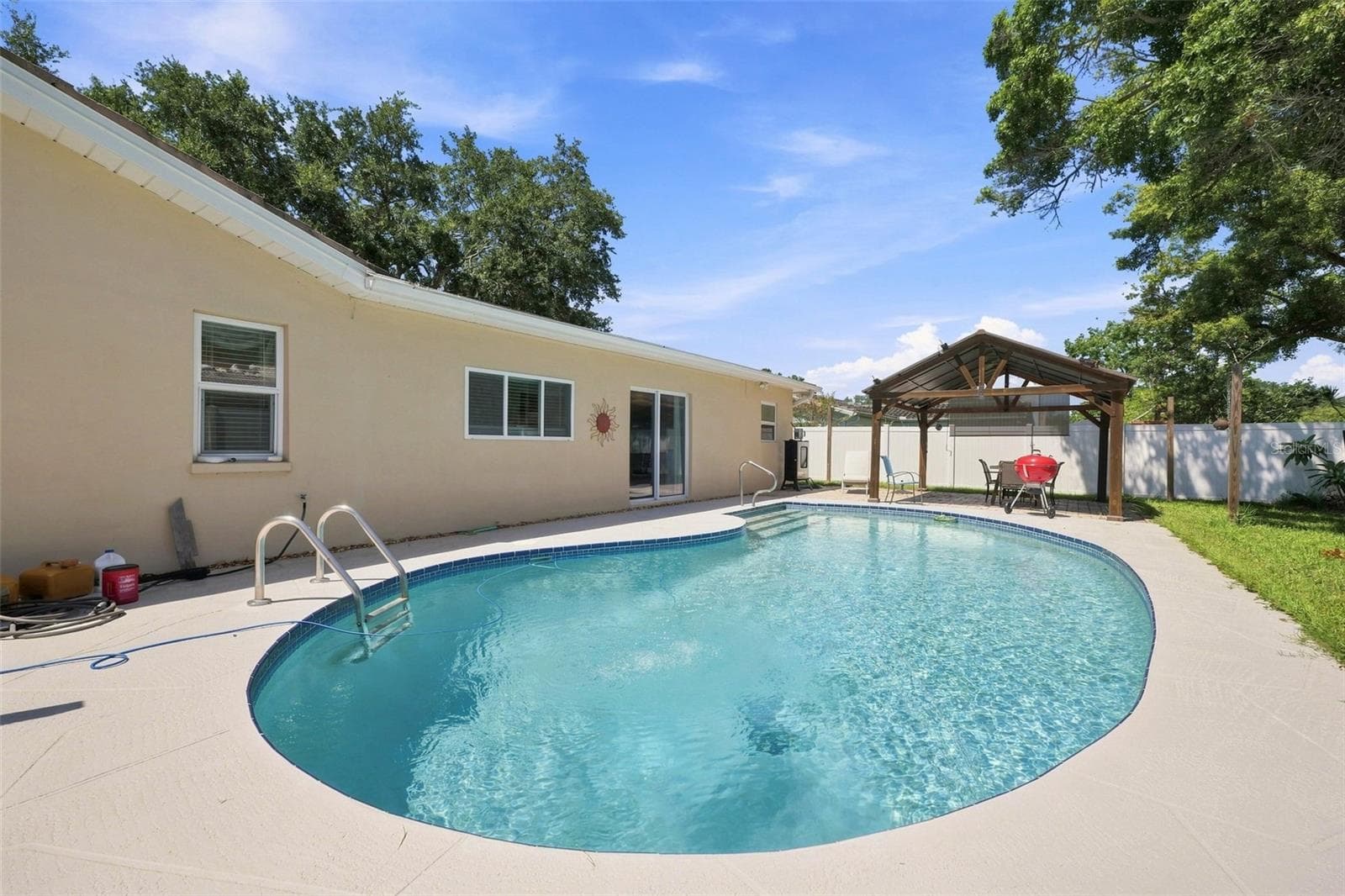 Single Family Residence at 2069 KINGFISHER DR, PALM HARBOR, photo 41 of 49