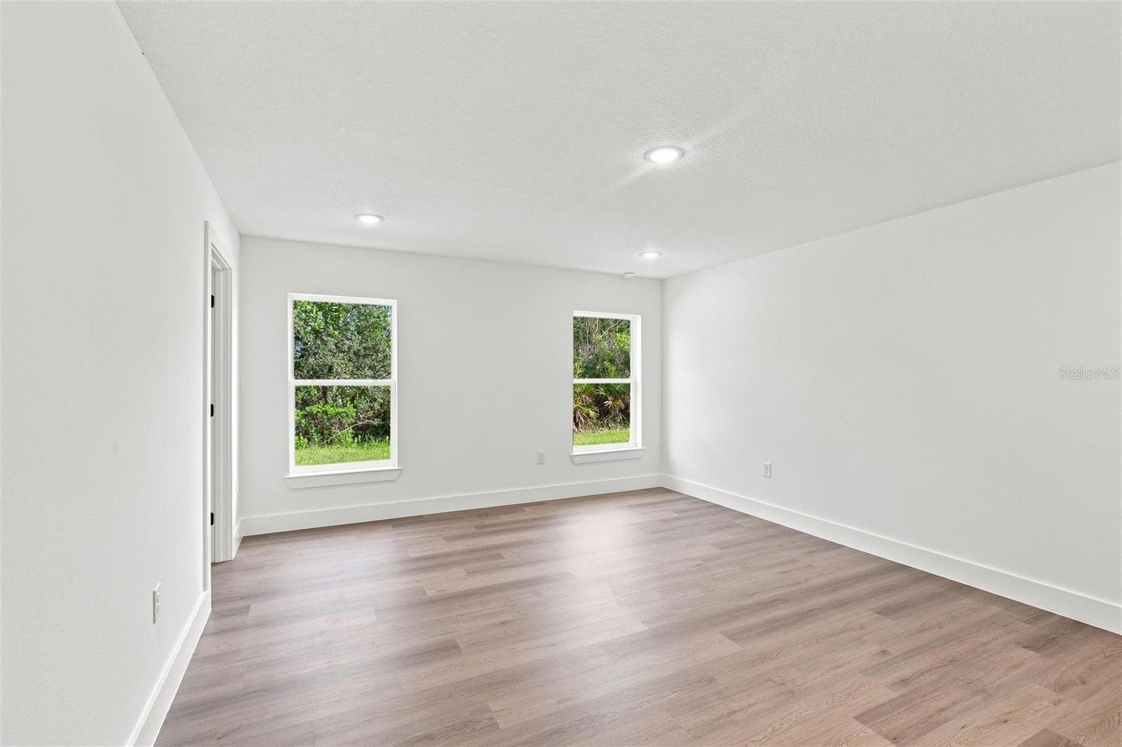 Single Family Residence at 6898 DICKINSON DR, SEBRING, photo 16 of 48